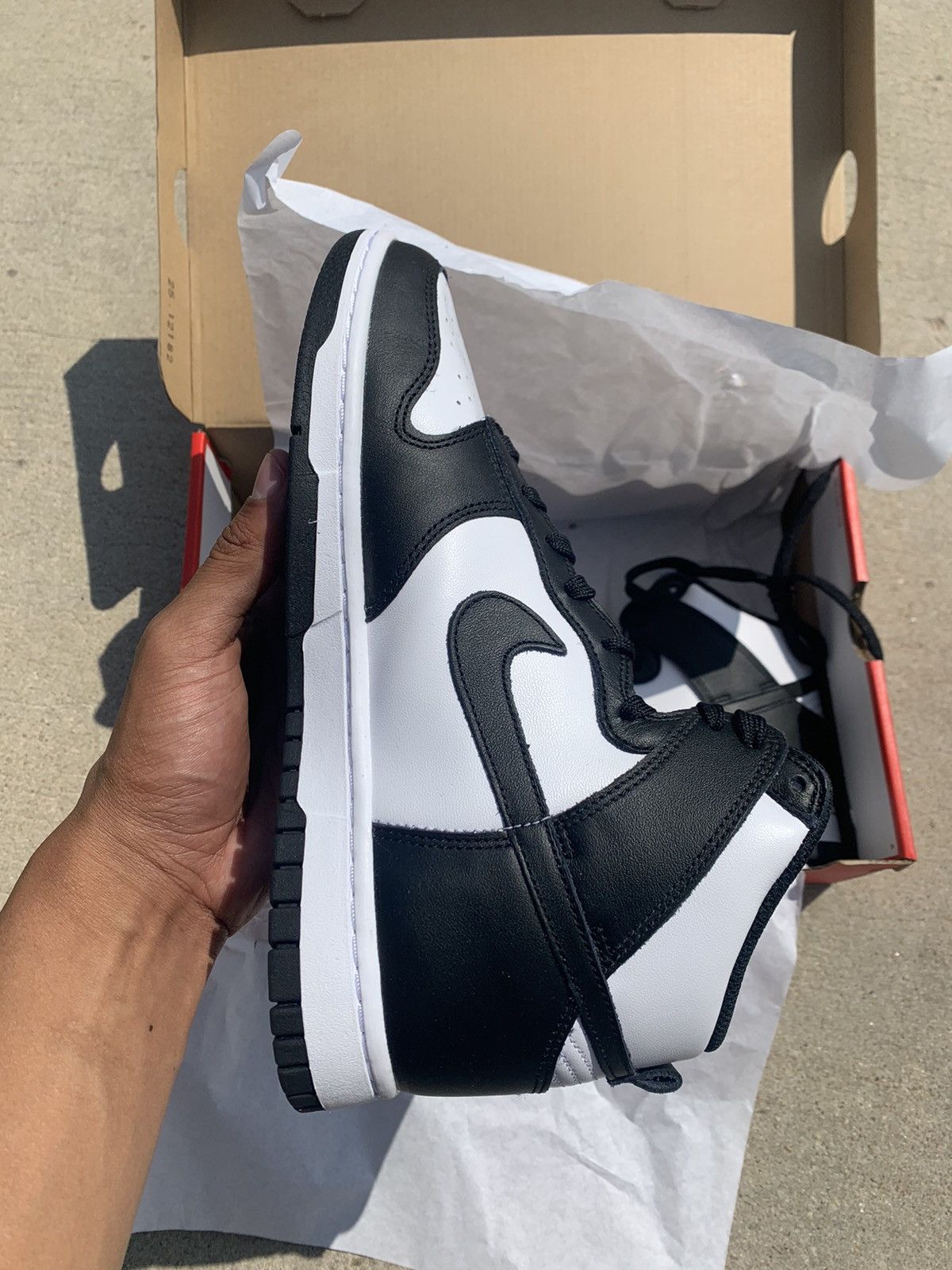 Nike Nike Dunk Black White 8.5W Size US 7 / EU 40 - 4 Thumbnail
