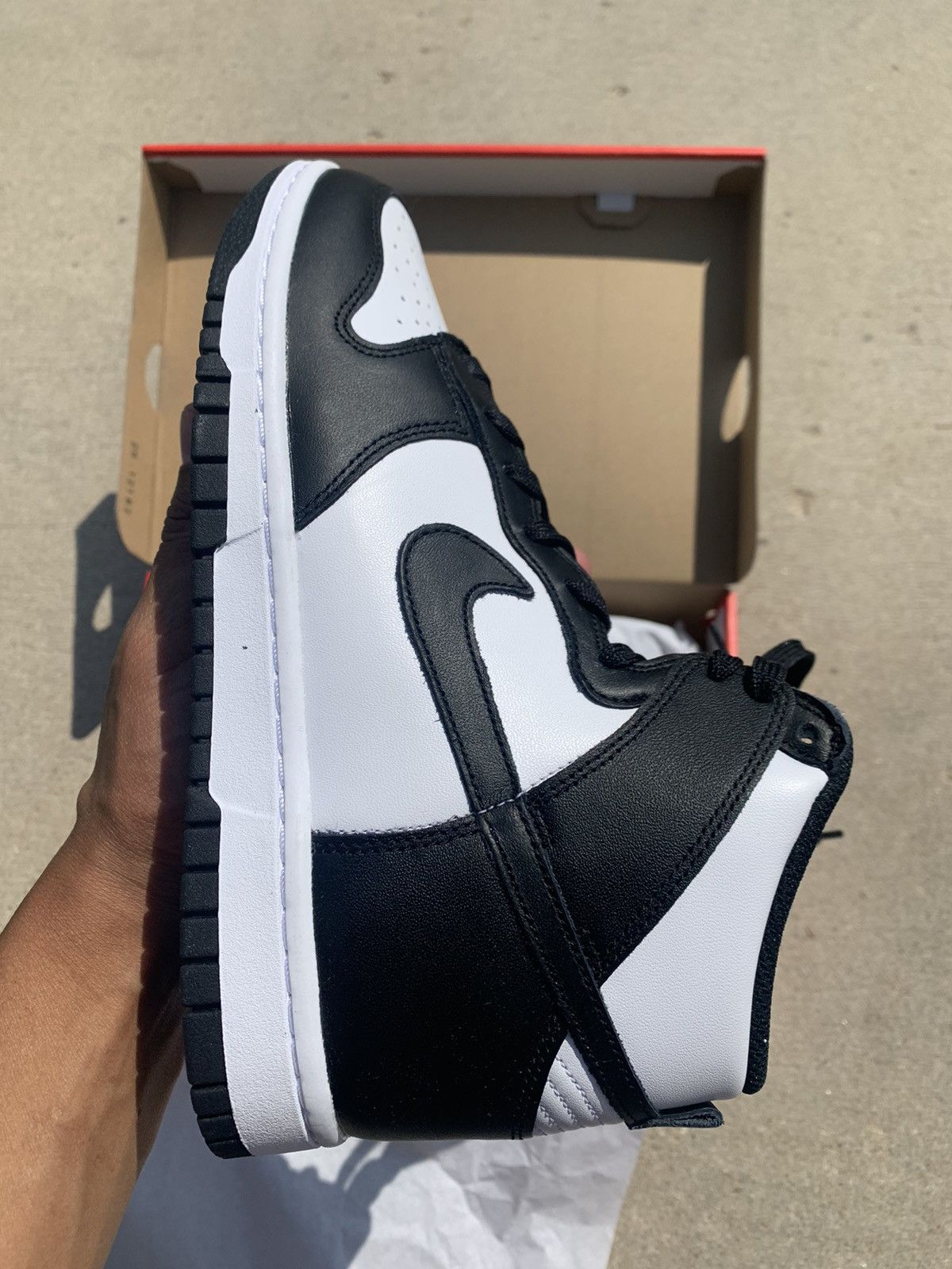 Nike Nike Dunk Black White 8.5W Size US 7 / EU 40 - 3 Thumbnail