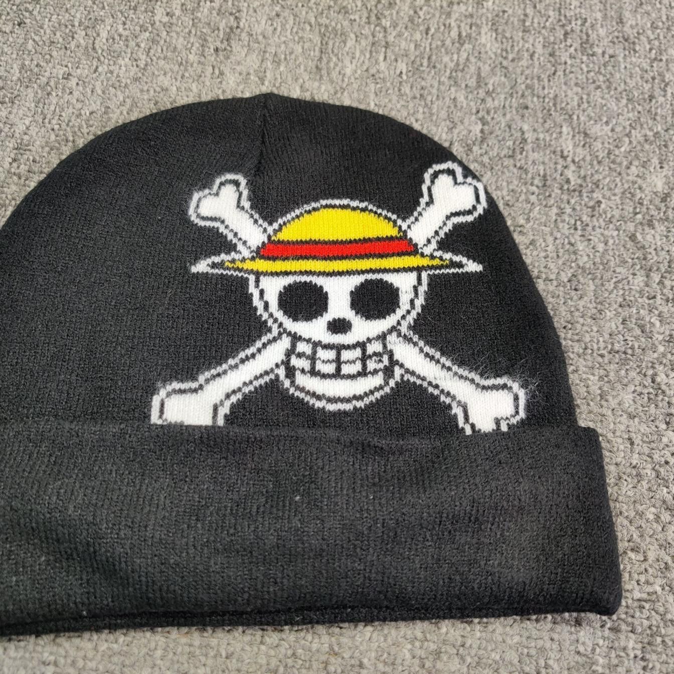 Anime One Piece Jolly Roger Logo Beanie Hat Black Size ONE SIZE - 2 Thumbnail