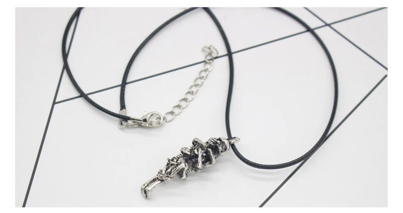 Jewelry Vintage Punk Skull Hug Pendant Necklace Size ONE SIZE - 4 Thumbnail