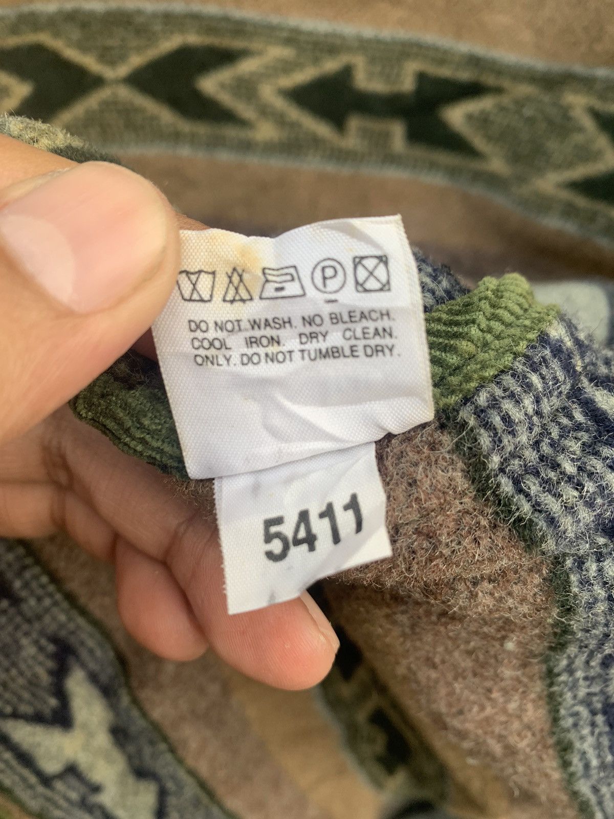 Benetton Vintage Benetton Native / Aztec button jacket Wool Size US XL / EU 56 / 4 - 10 Thumbnail