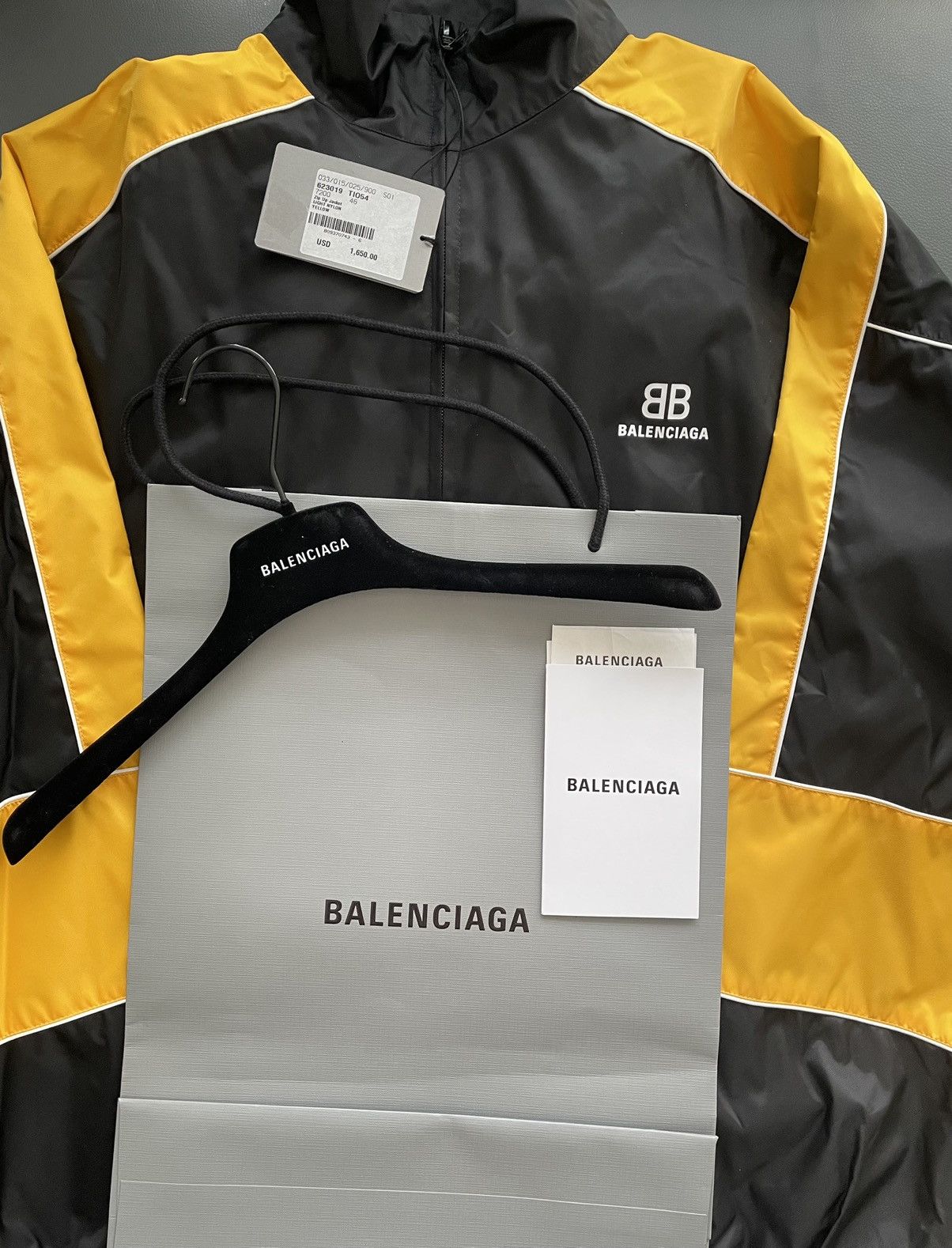 Balenciaga Limited Edition Runway $2k Brand NEW BB Logo Track Jacket Size US XL / EU 56 / 4 - 15 Thumbnail