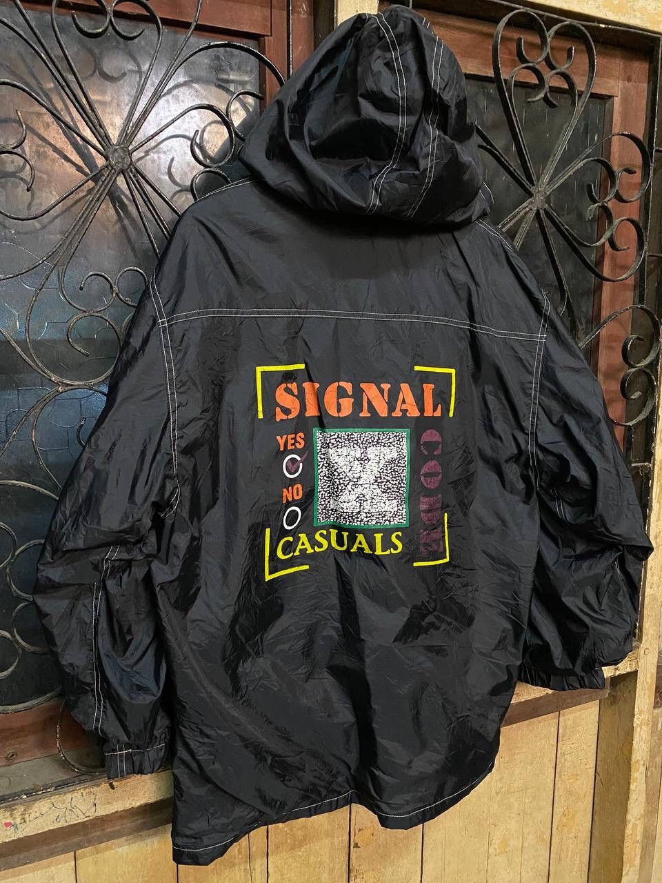 Japanese Brand CASUAL HOODED WINDBREAKER JACKET Size US L / EU 52-54 / 3 - 4 Thumbnail
