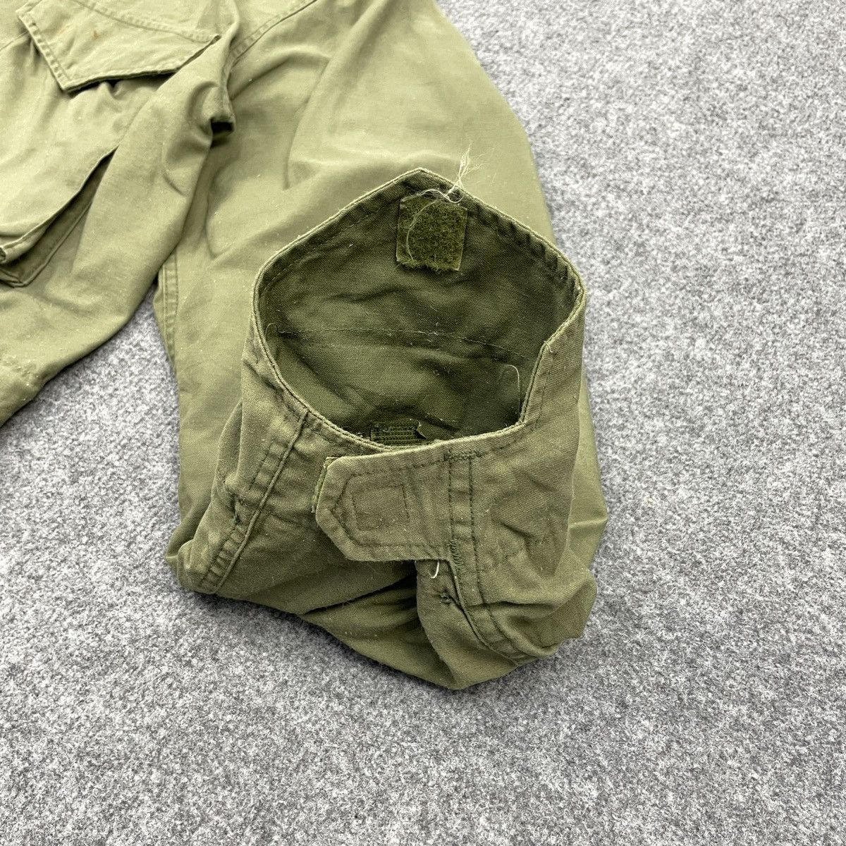 Vintage Vintage Distressed Military Jacket Size US M / EU 48-50 / 2 - 4 Thumbnail