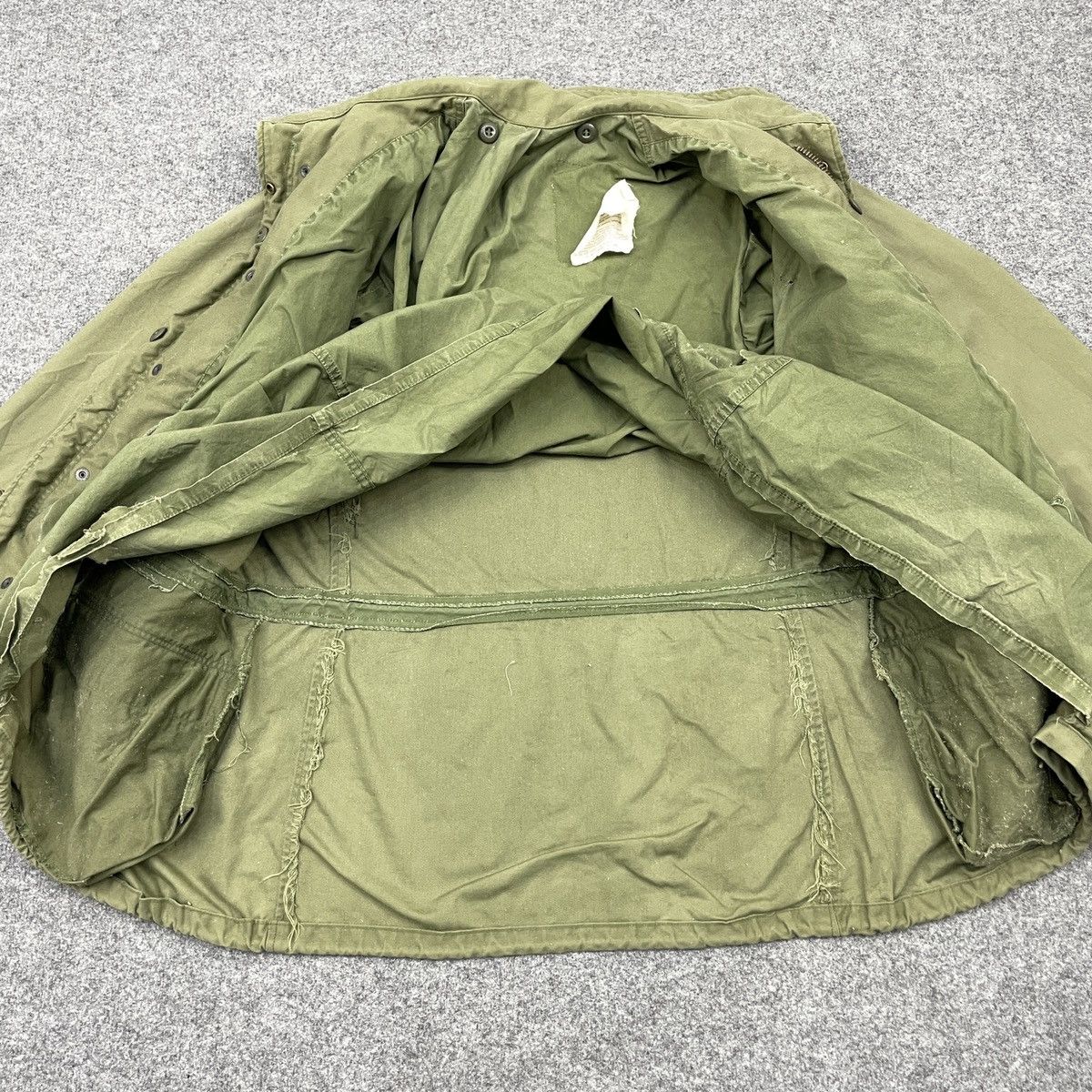 Vintage Vintage Distressed Military Jacket Size US M / EU 48-50 / 2 - 10 Thumbnail