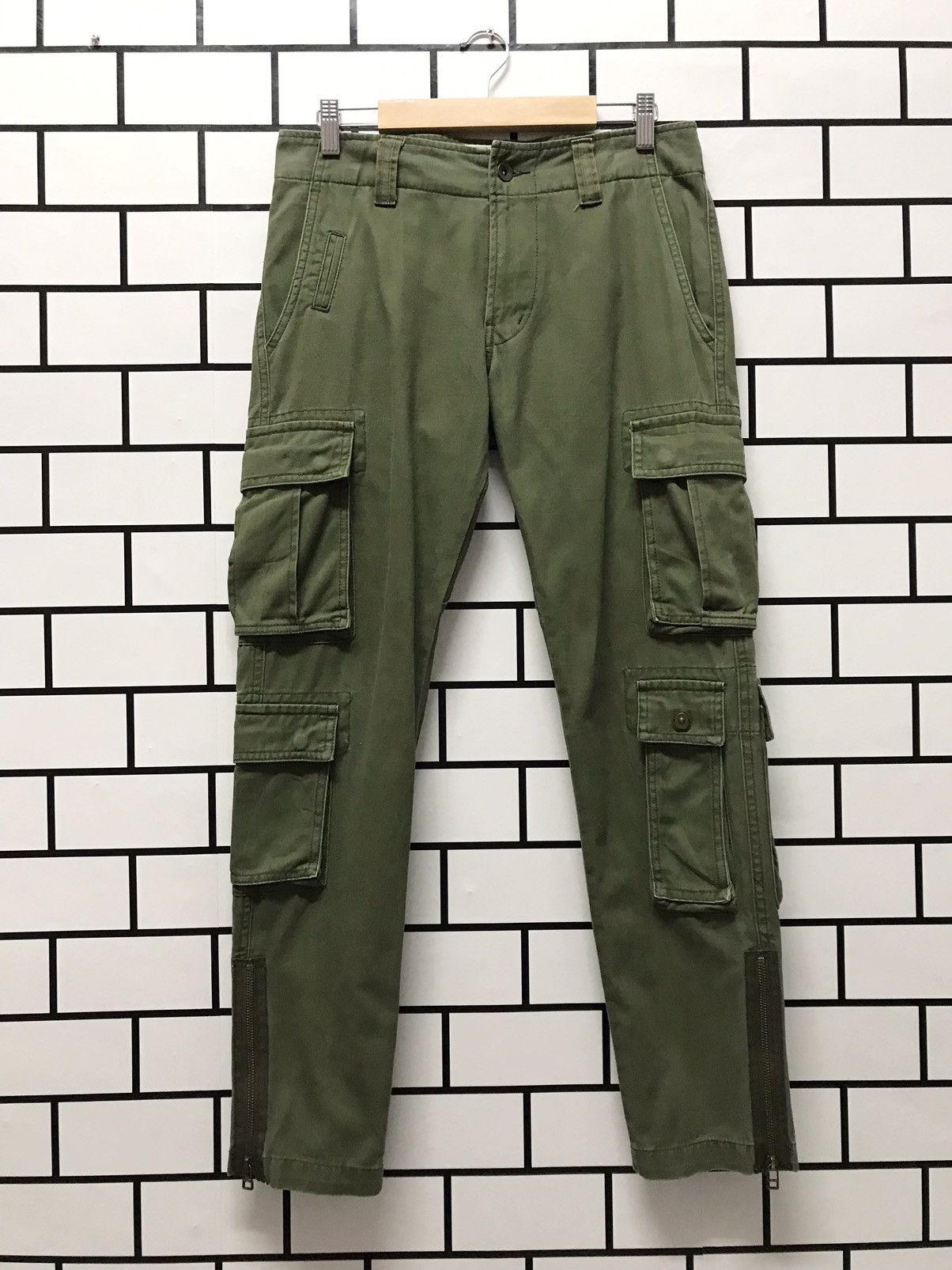 Designer × Japanese Brand Purple & Yellow Japan Cargo Multi Pocket Pants Size US 30 / EU 46 - 1 Thumbnail