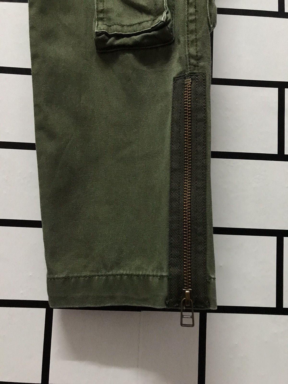 Designer × Japanese Brand Purple & Yellow Japan Cargo Multi Pocket Pants Size US 30 / EU 46 - 12 Thumbnail
