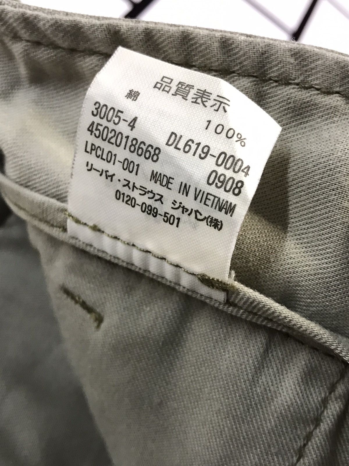 Levi's × Vintage Vintage Levi’s Cargo Combat Multi Pocket Thick Pants Size US 32 / EU 48 - 19 Thumbnail