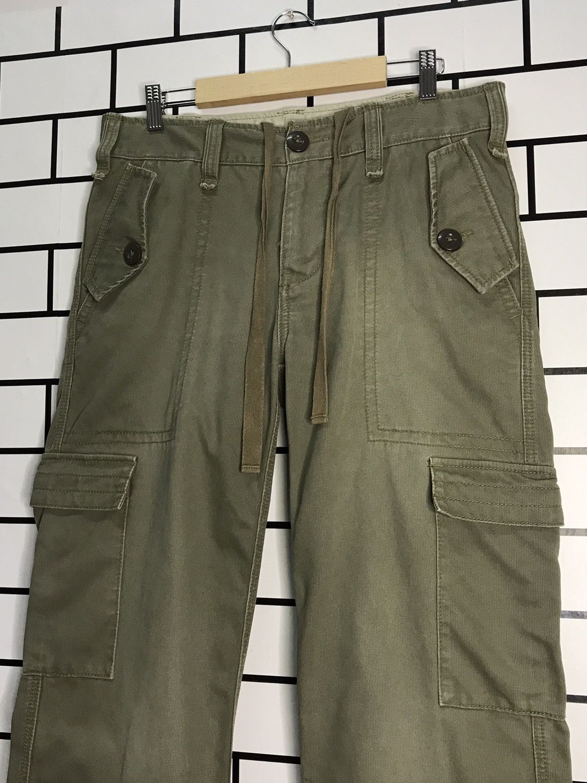 Levi's × Vintage Vintage Levi’s Cargo Combat Multi Pocket Thick Pants Size US 32 / EU 48 - 9 Thumbnail