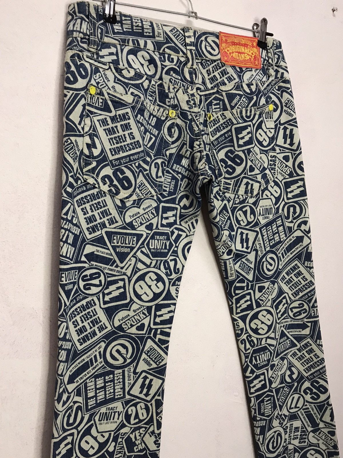 Japanese Brand Japanese Brand TVS Pop Art printed skinny denim pants Size US 30 / EU 46 - 6 Thumbnail