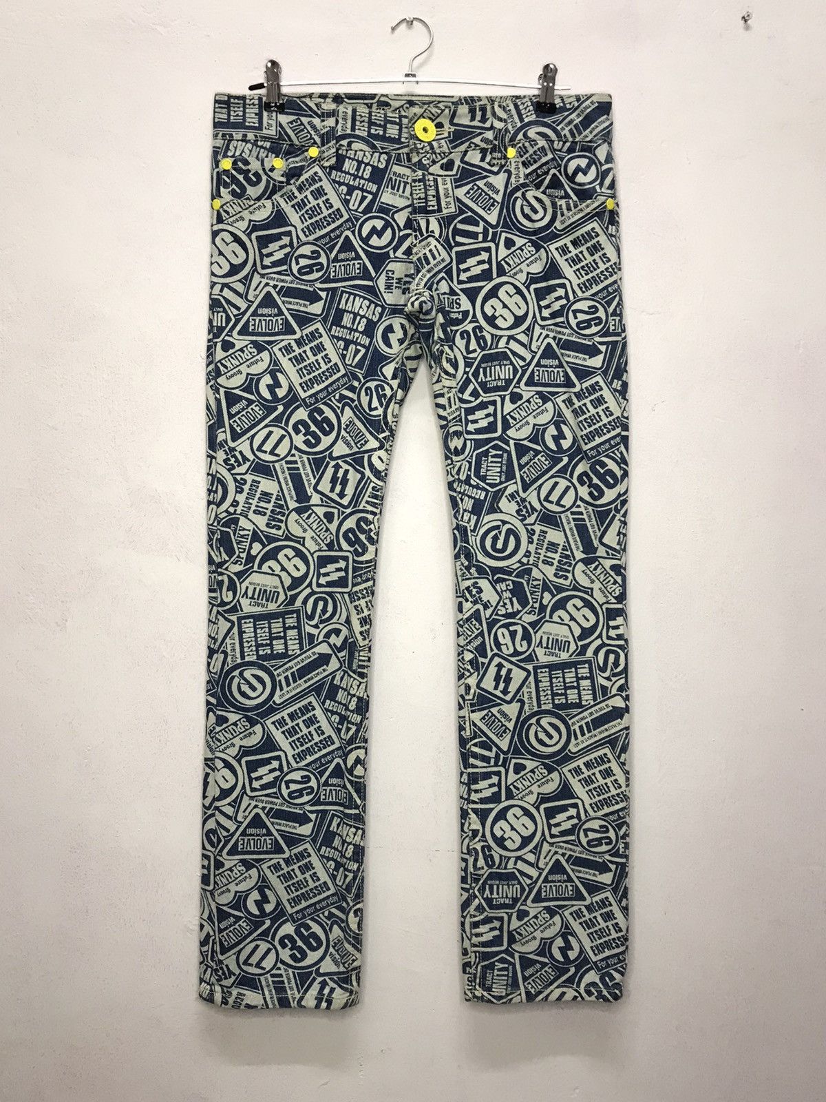 Japanese Brand Japanese Brand TVS Pop Art printed skinny denim pants Size US 30 / EU 46 - 1 Thumbnail