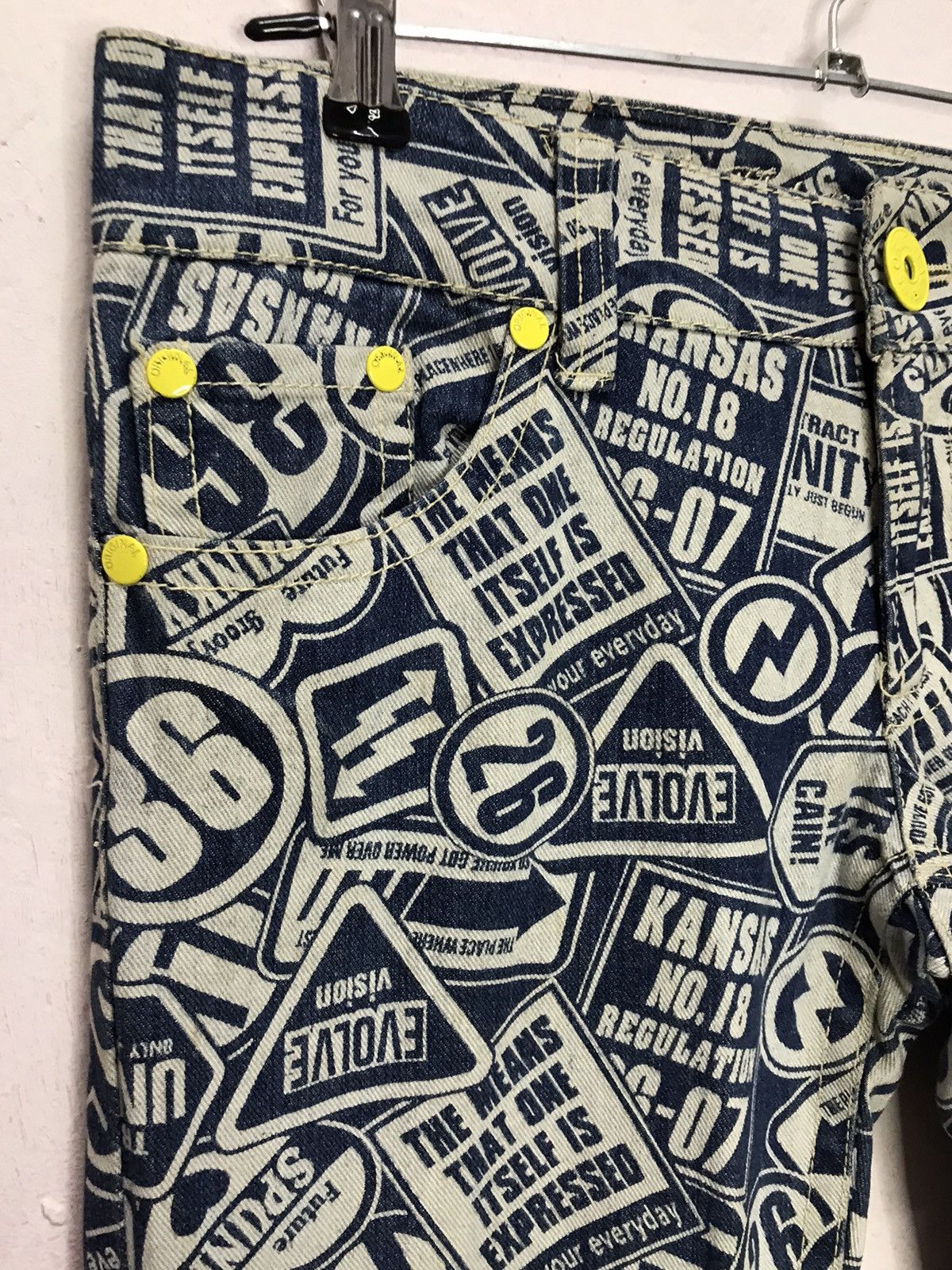 Japanese Brand Japanese Brand TVS Pop Art printed skinny denim pants Size US 30 / EU 46 - 9 Thumbnail