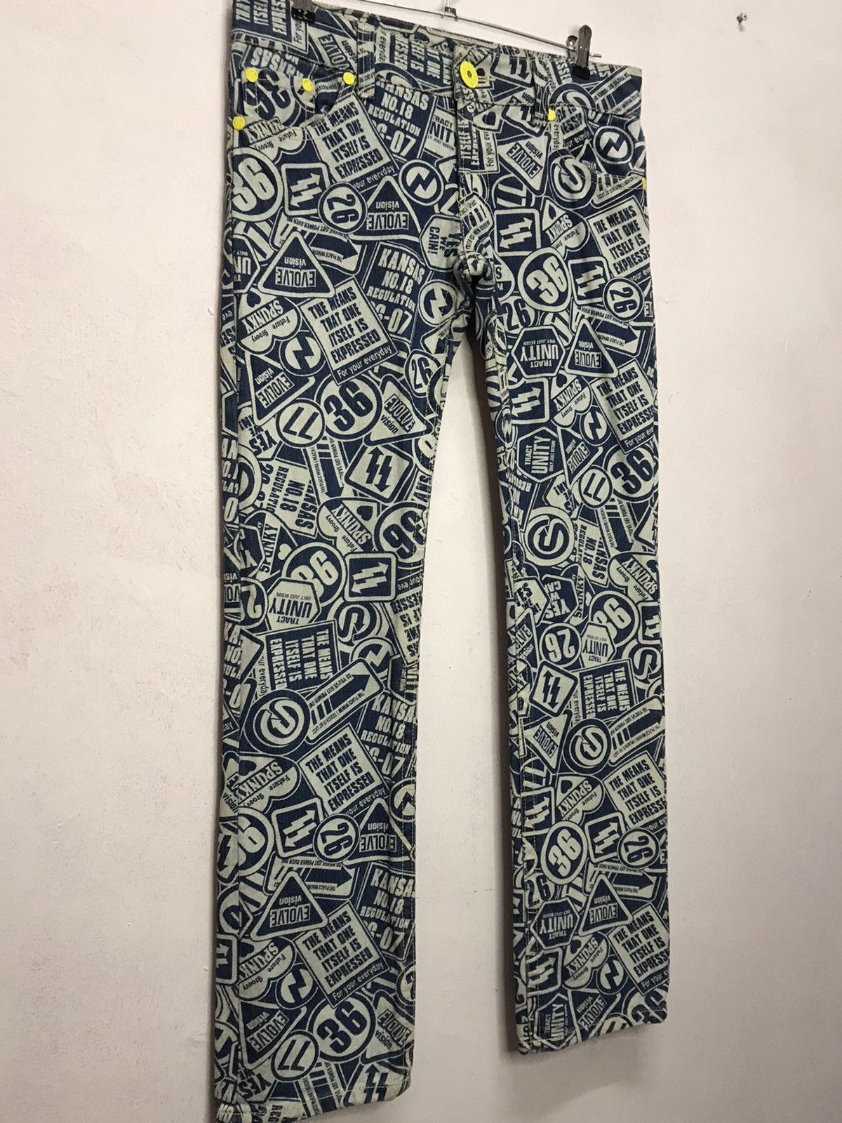 Japanese Brand Japanese Brand TVS Pop Art printed skinny denim pants Size US 30 / EU 46 - 4 Thumbnail