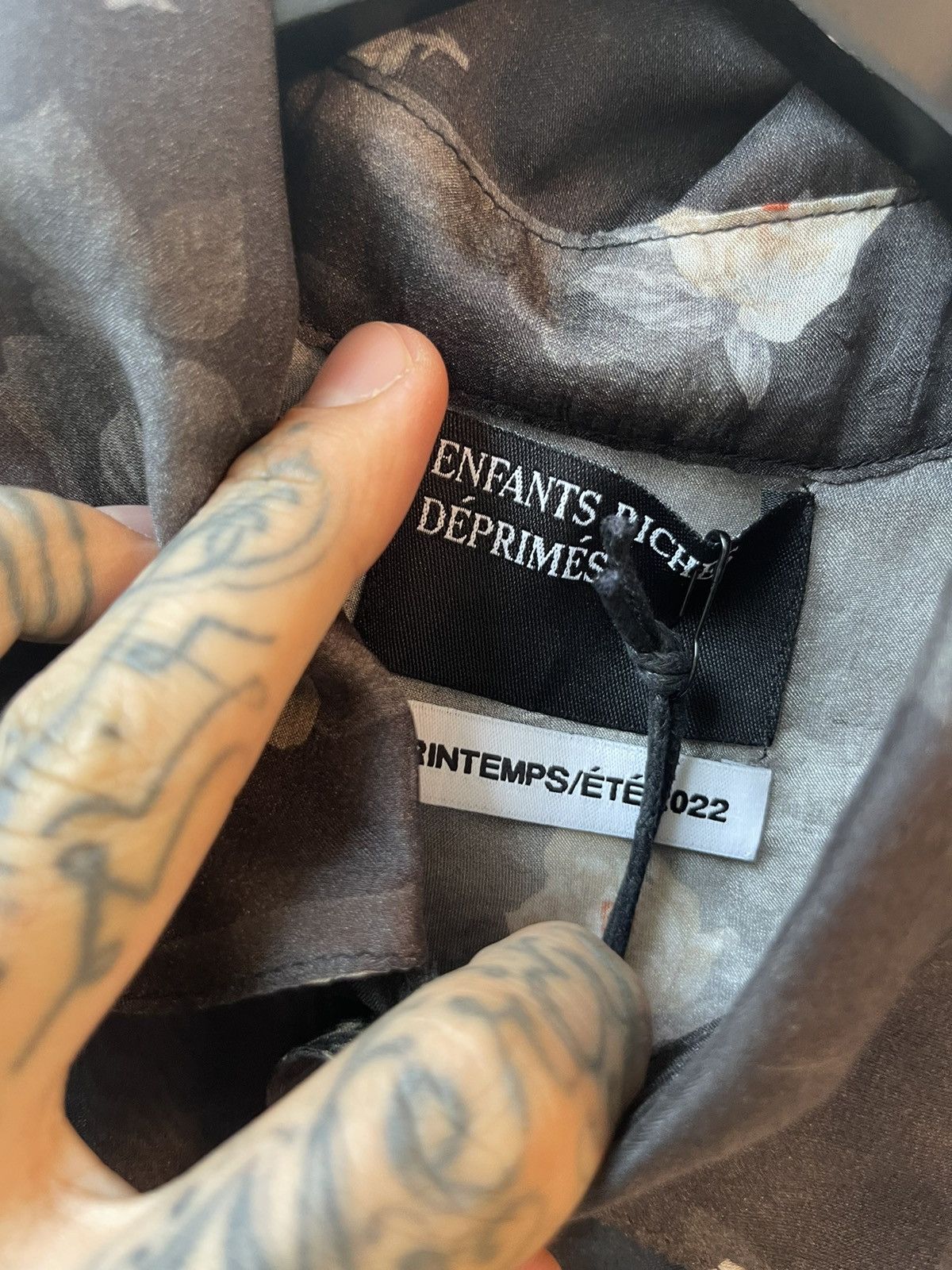 Enfants Riches Deprimes ERD NEW BLACK ROSES 100% SILK SHEER SHIRT L Size US L / EU 52-54 / 3 - 6 Thumbnail
