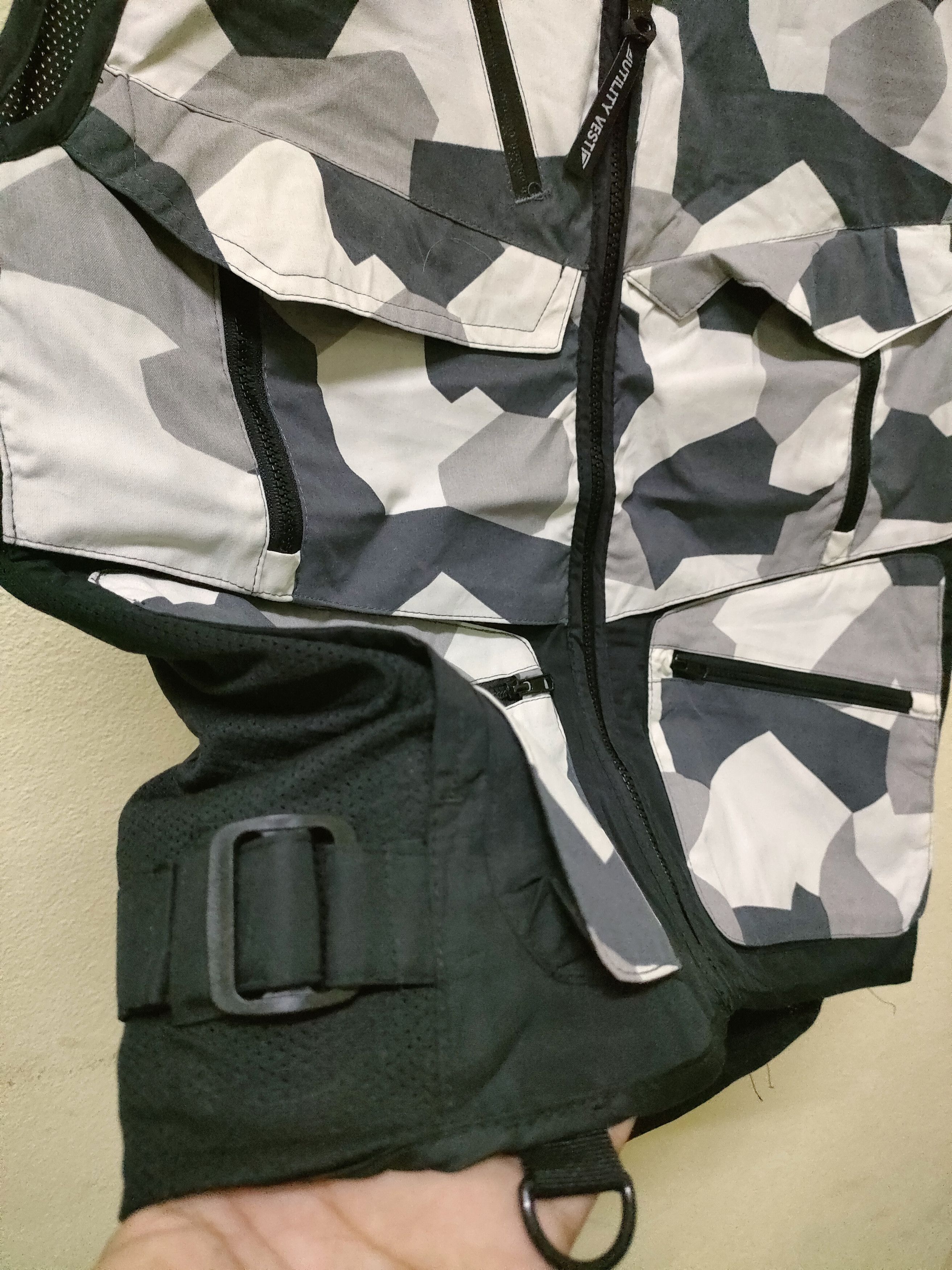 Voodoo Tactical Field Core Camouflage Tactical Vest Size US M / EU 48-50 / 2 - 4 Thumbnail