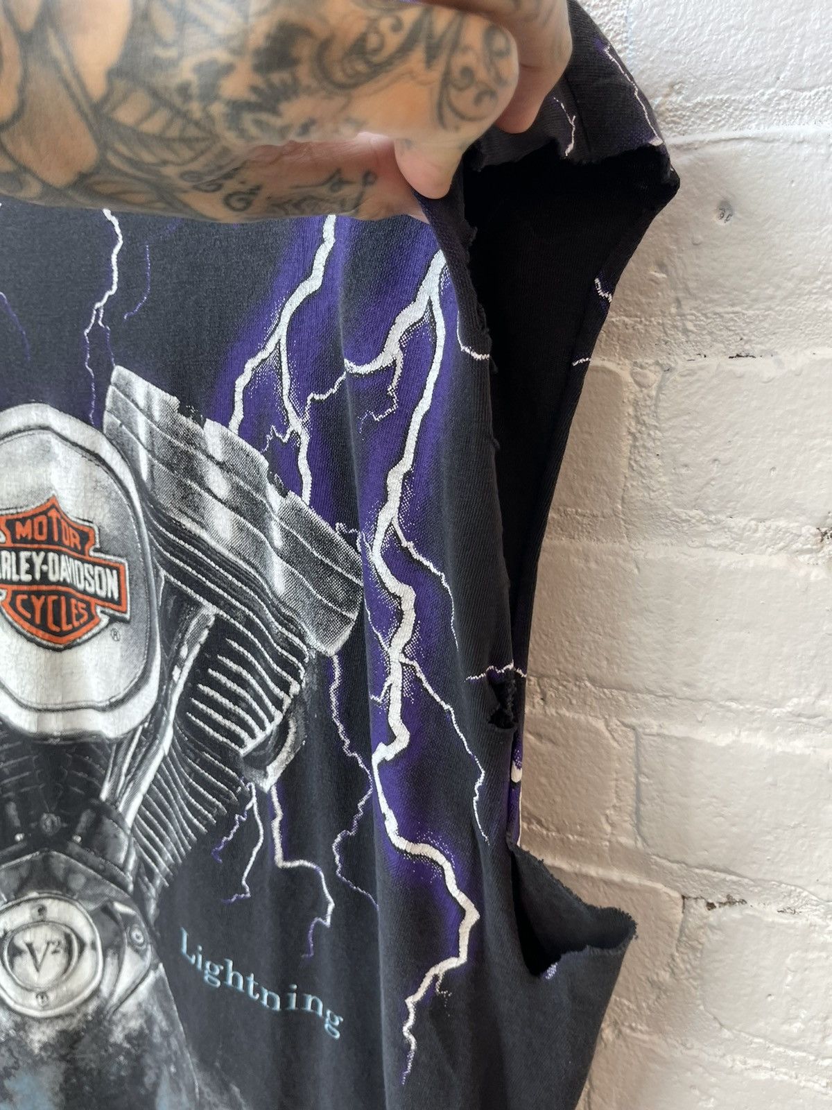 Harley Davidson × Vintage Vintage THRASHED HARLEY THUNDER LIGHTNING TANK TOP SHIRT XL Size US XL / EU 56 / 4 - 9 Thumbnail