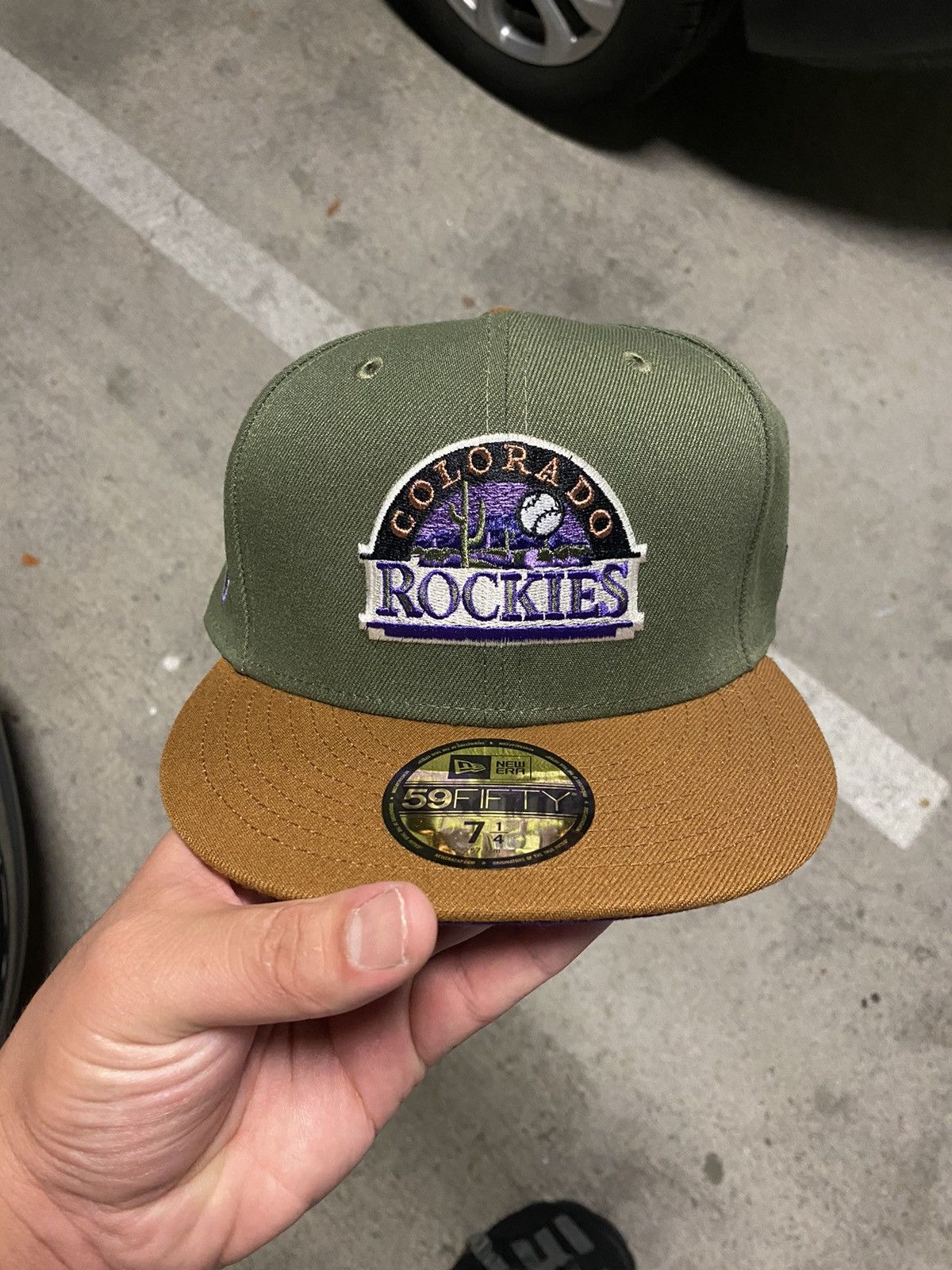 image of New Era Colorado Rockies Desert Green Brown 7 1/4 Fitted Hat in Grey, Men's