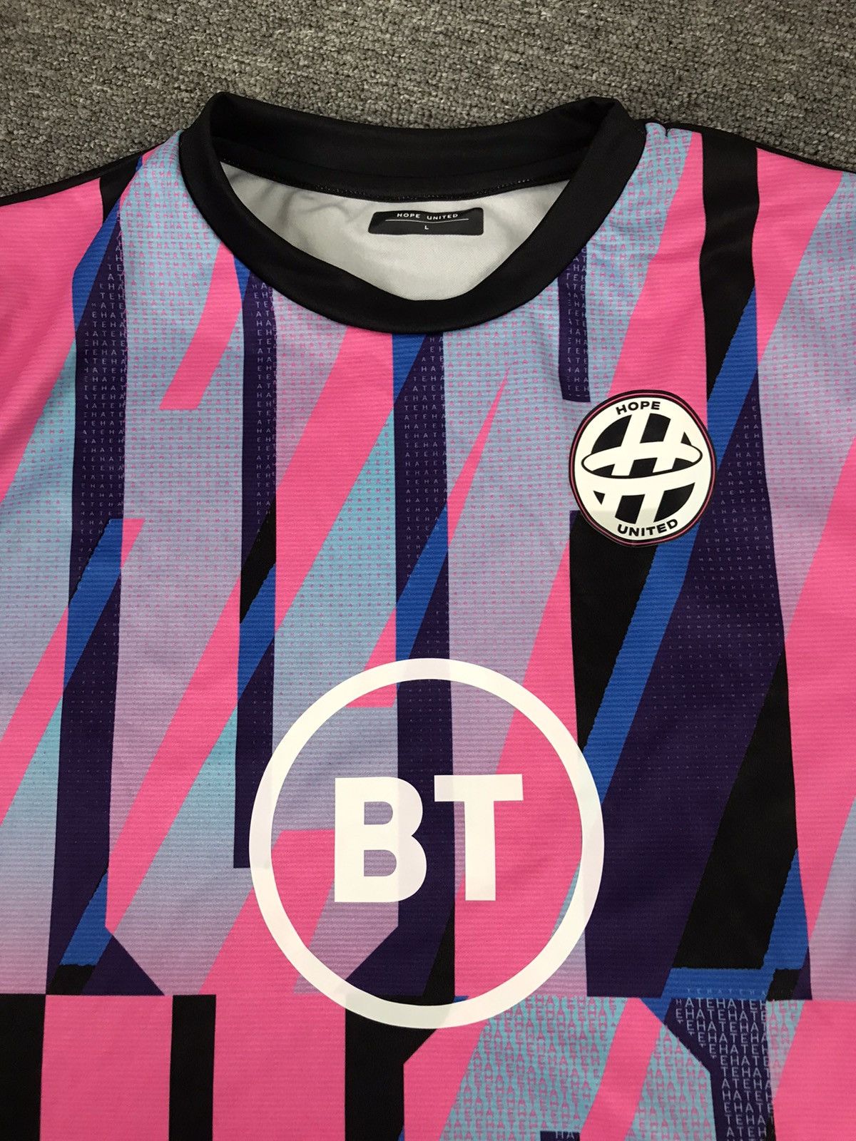 Other BT HOPE UNITED FOOTBALL JERSEY,MENS SIZE L Size US L / EU 52-54 / 3 - 3 Thumbnail