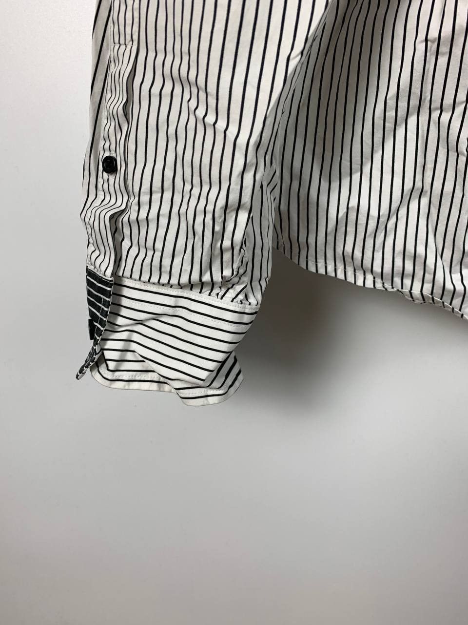 Armani Exchange Armani Exchange shirt button ups striped XL Size US XL / EU 56 / 4 - 12 Thumbnail
