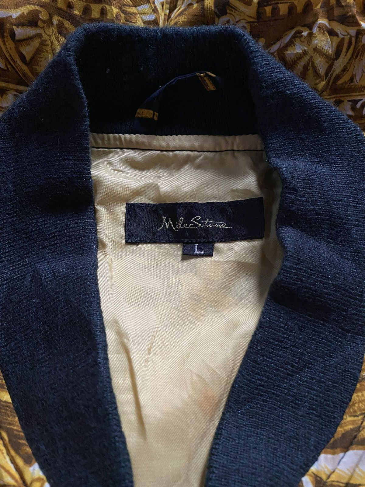 Vintage VERY RARE VINTAGE JACKET SILK ANGEL HERMES VERSACE INSPIRED Size US L / EU 52-54 / 3 - 3 Thumbnail