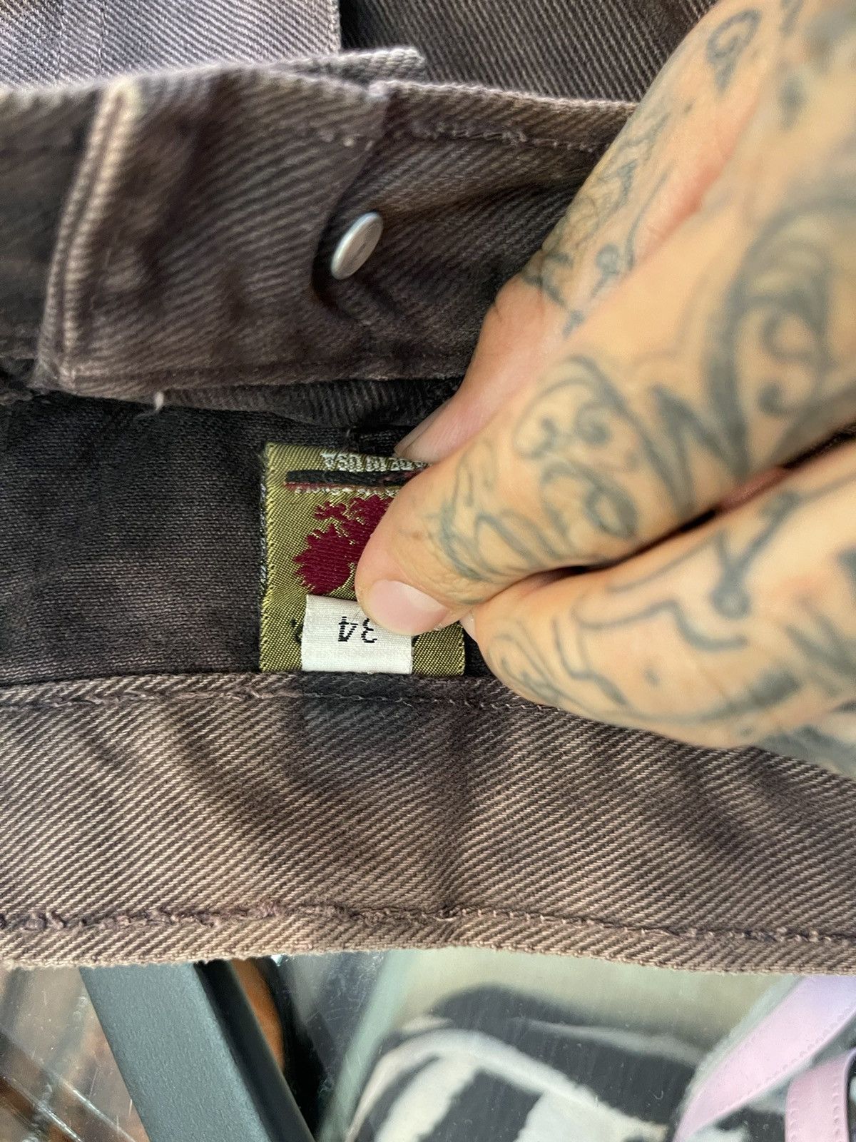 Vintage Vintage 90s THRASHED Skater Baggy Shorts Corduroy Sun Faded Size US 34 / EU 50 - 9 Thumbnail
