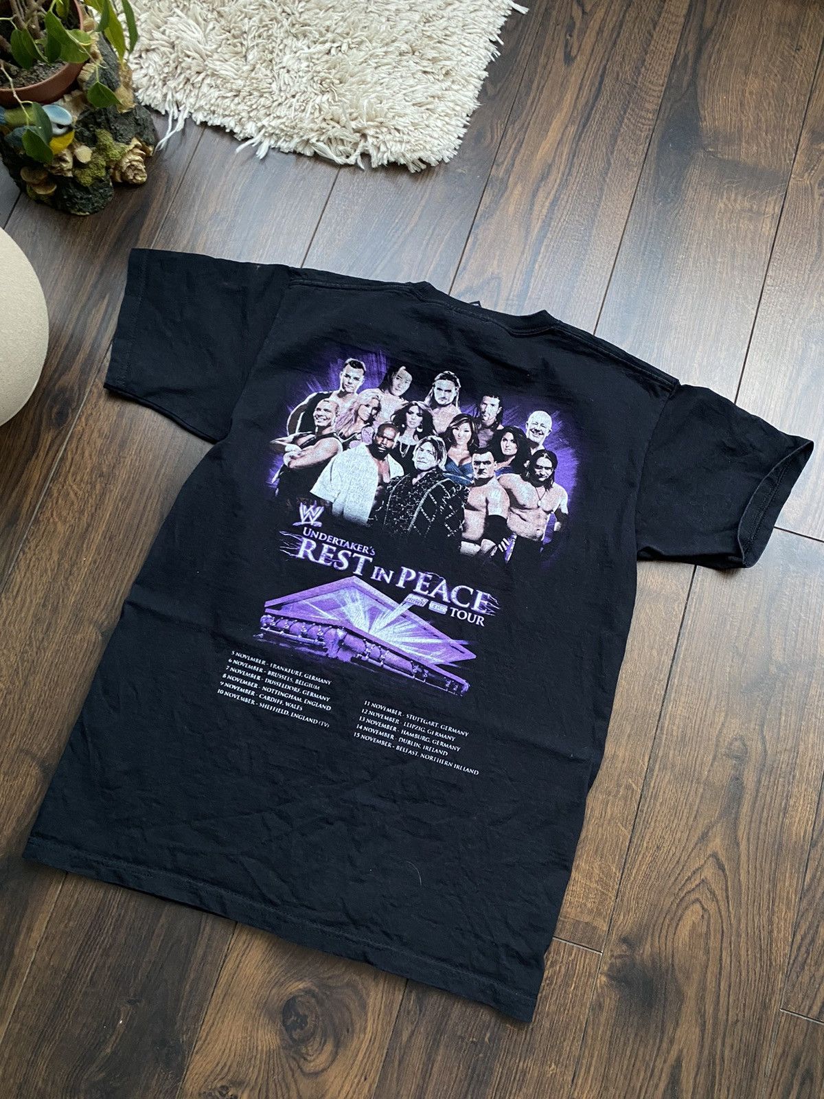 WWE Undertakers Rest In Peace 2009 vintage WWE tour tee Size US S / EU 44-46 / 1 - 4 Thumbnail