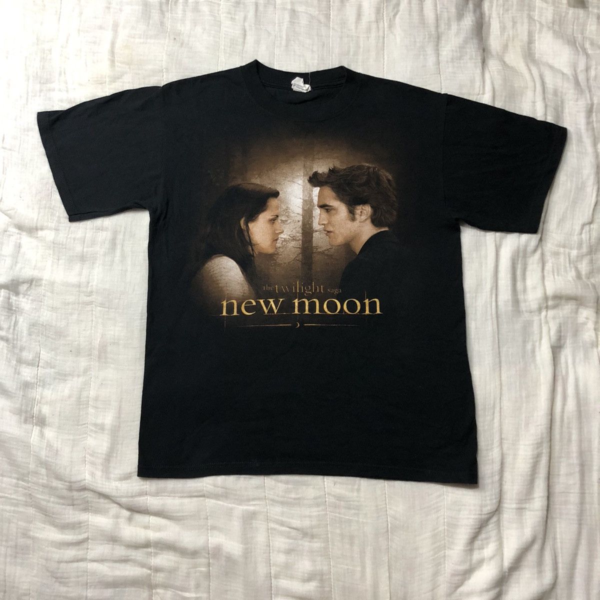 Vintage Vintage Y2K Twilight New Moon T Shirt Size US M / EU 48-50 / 2 - 2 Thumbnail