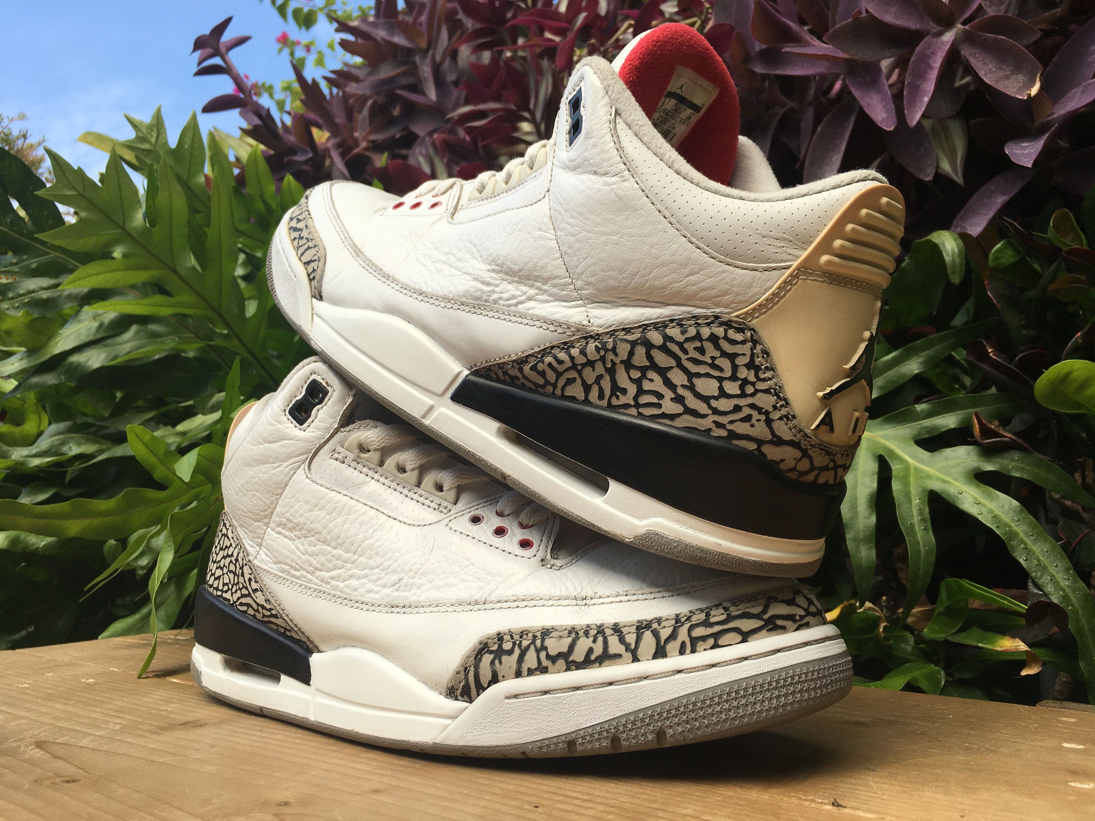 Jordan Brand × Nike 🔥 Nike Air Jordan 3 Retro White Cement 2011 Size US 10 / EU 43 - 2 Thumbnail