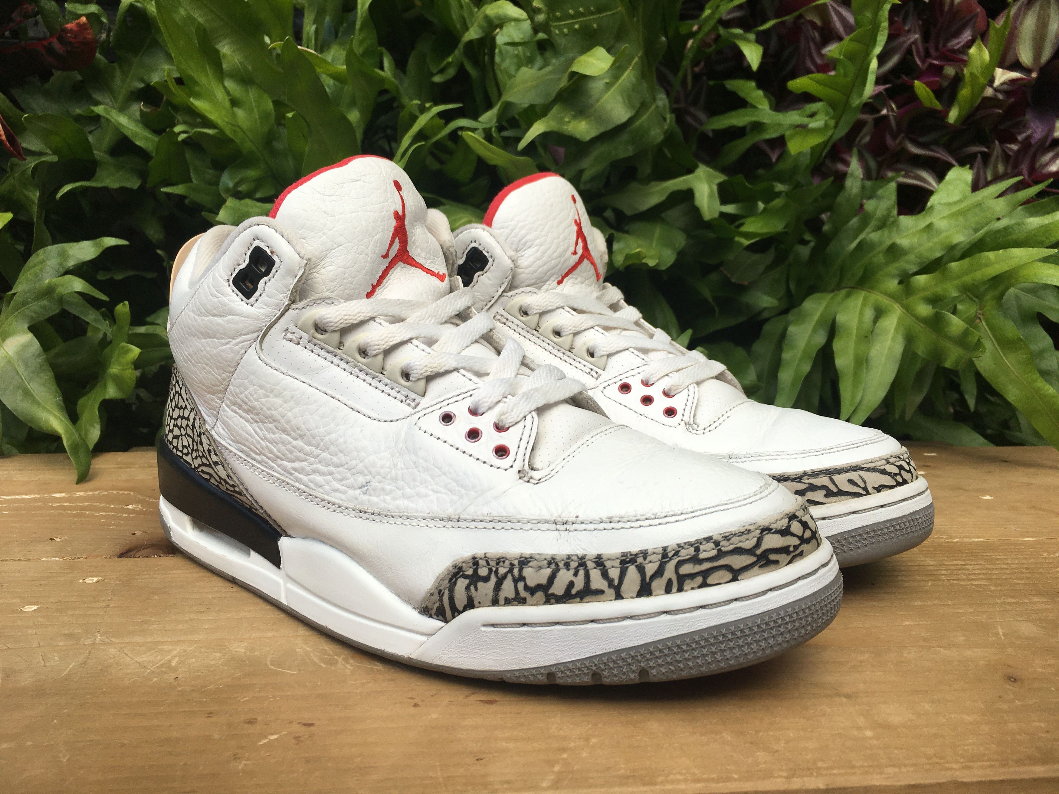Jordan Brand × Nike 🔥 Nike Air Jordan 3 Retro White Cement 2011 Size US 10 / EU 43 - 6 Thumbnail