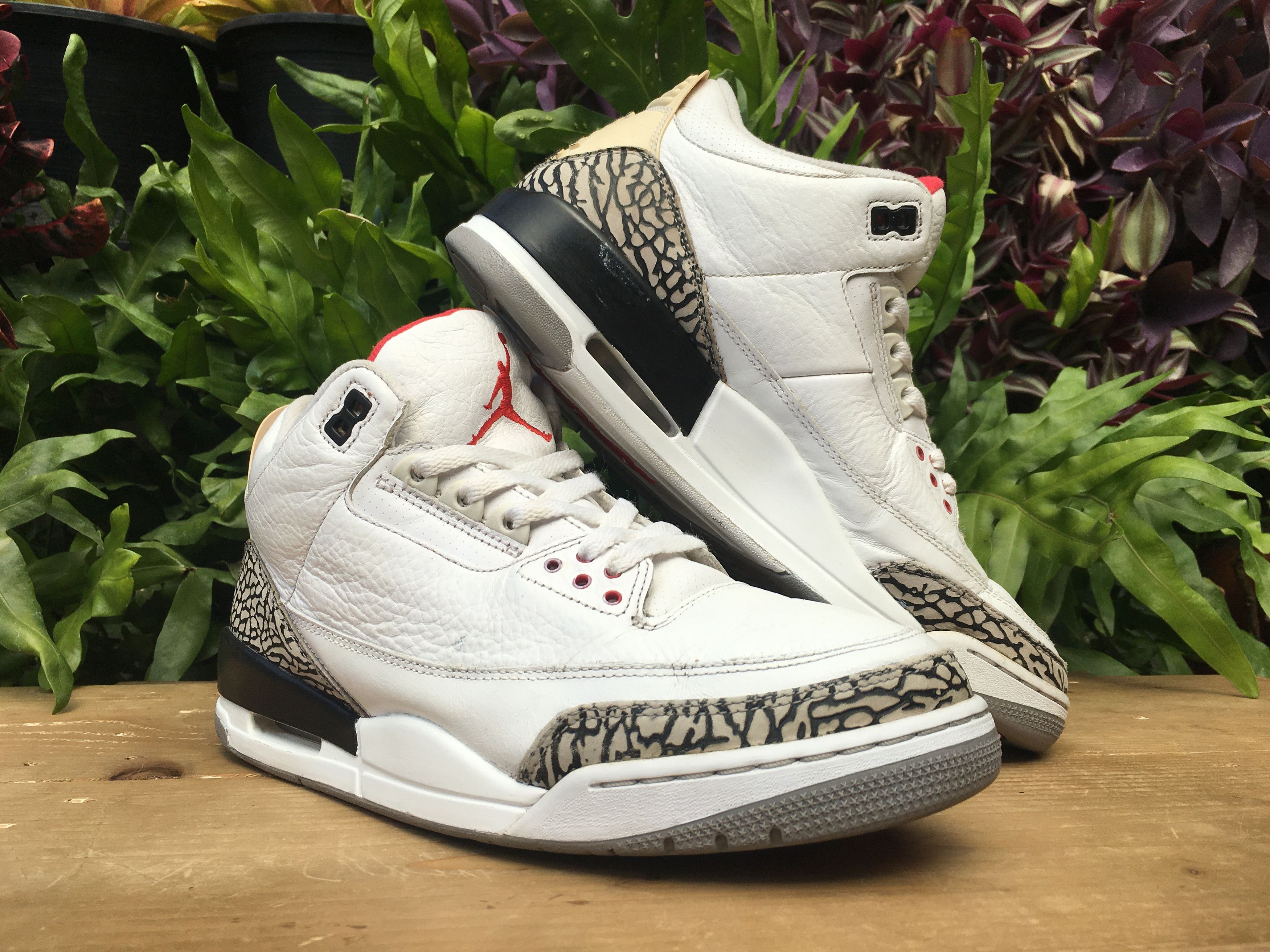 Jordan Brand × Nike 🔥 Nike Air Jordan 3 Retro White Cement 2011 Size US 10 / EU 43 - 4 Thumbnail