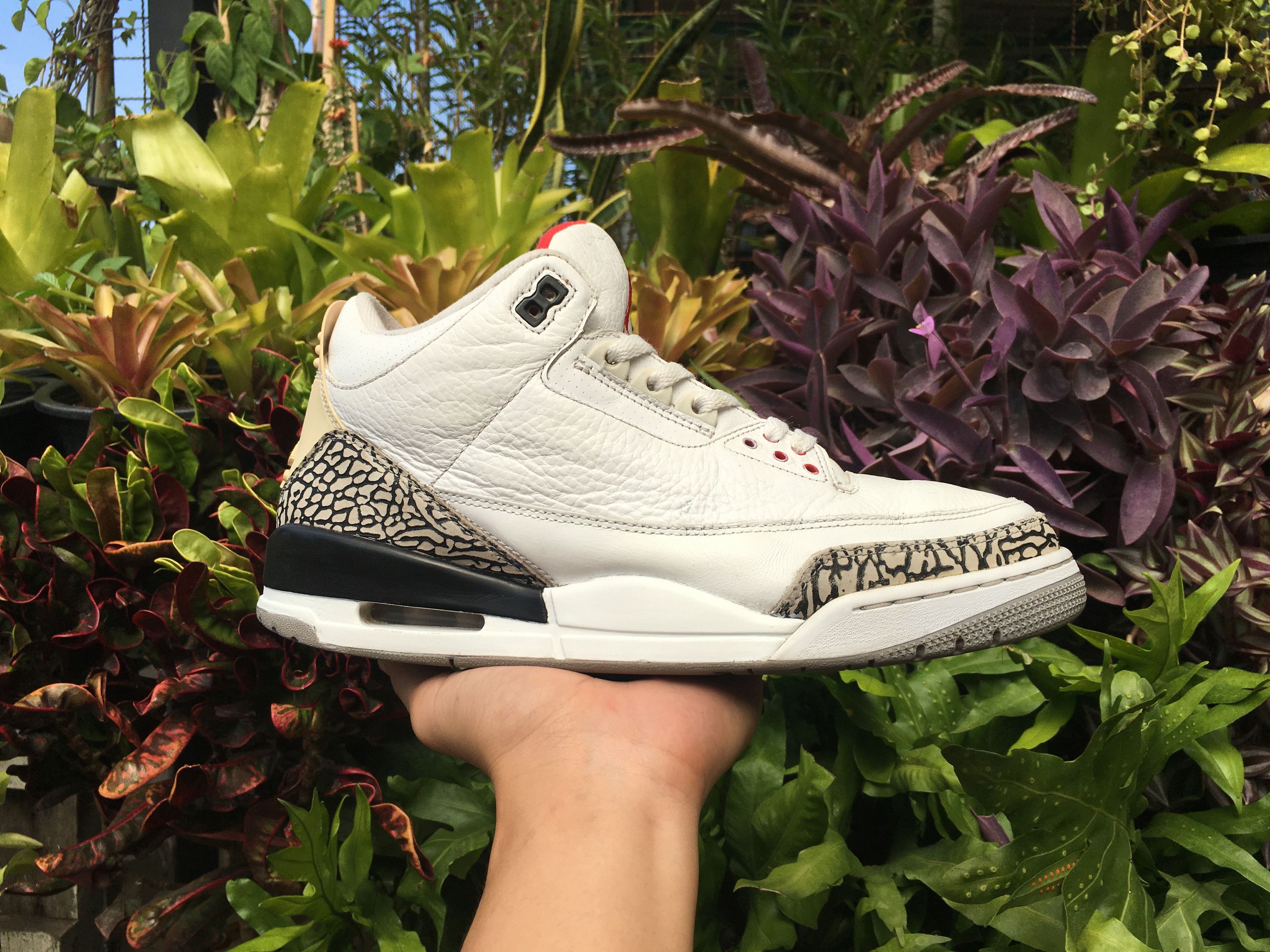 Jordan Brand × Nike 🔥 Nike Air Jordan 3 Retro White Cement 2011 Size US 10 / EU 43 - 23 Thumbnail