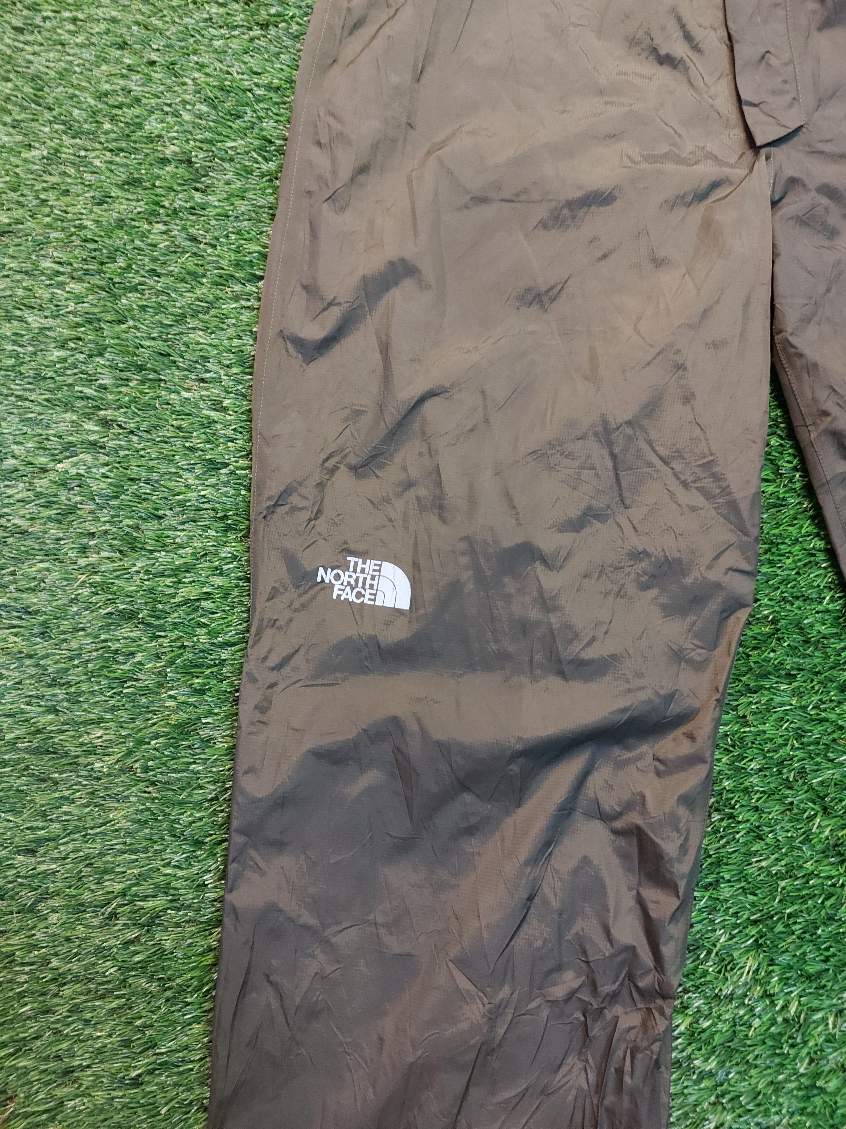 The North Face (J239) TNF - track pant Size US 31 - 3 Thumbnail