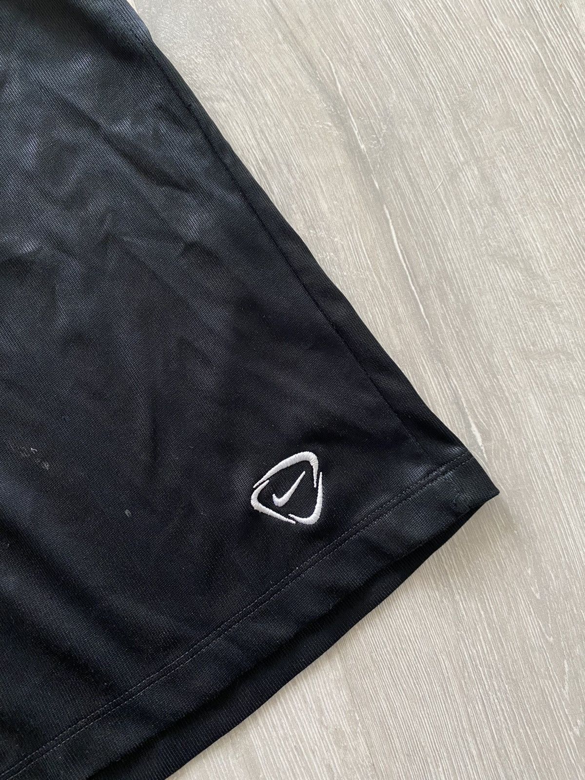 Nike × Vintage Nike vintage black shorts small swoosh logo Size US 30 / EU 46 - 2 Thumbnail