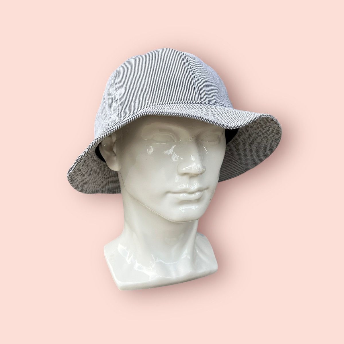 Japanese Brand × Valentino × Vintage VINTAGE MARIO VALENTINO BELL BUCKET HAT Size ONE SIZE - 13 Thumbnail