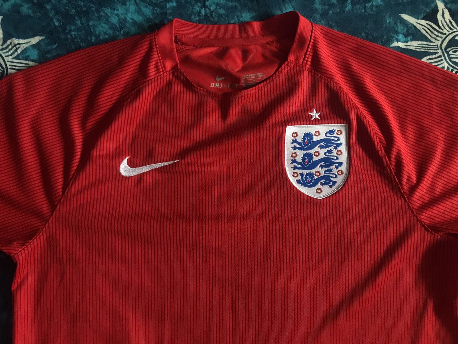 Nike England Nike 2014 football shirt Soccer Jersey size M Size US M / EU 48-50 / 2 - 4 Thumbnail