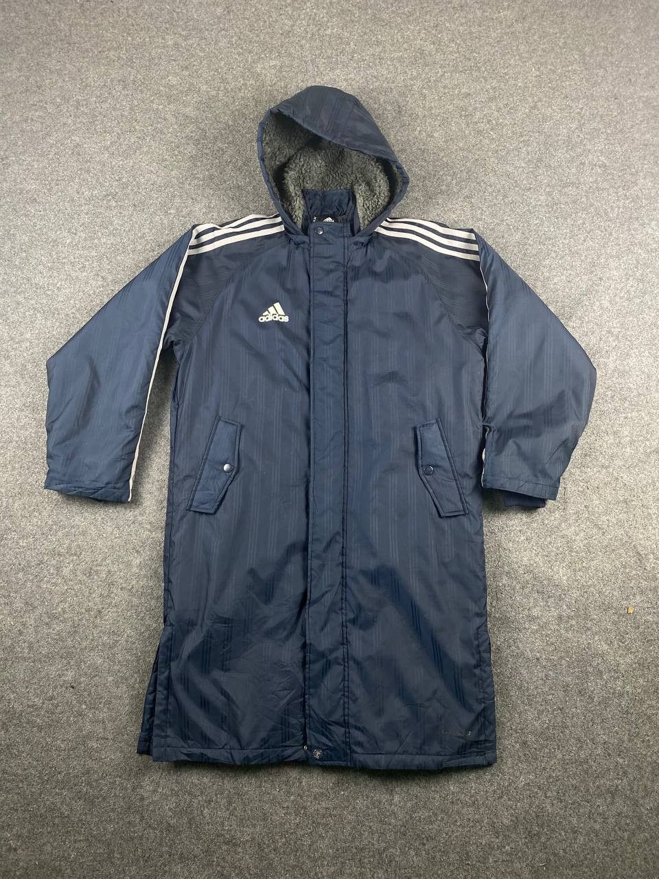 image of Adidas 90's Sherpa Lining Coach Jacket in Dark Blue, Men's (Size Medium)
