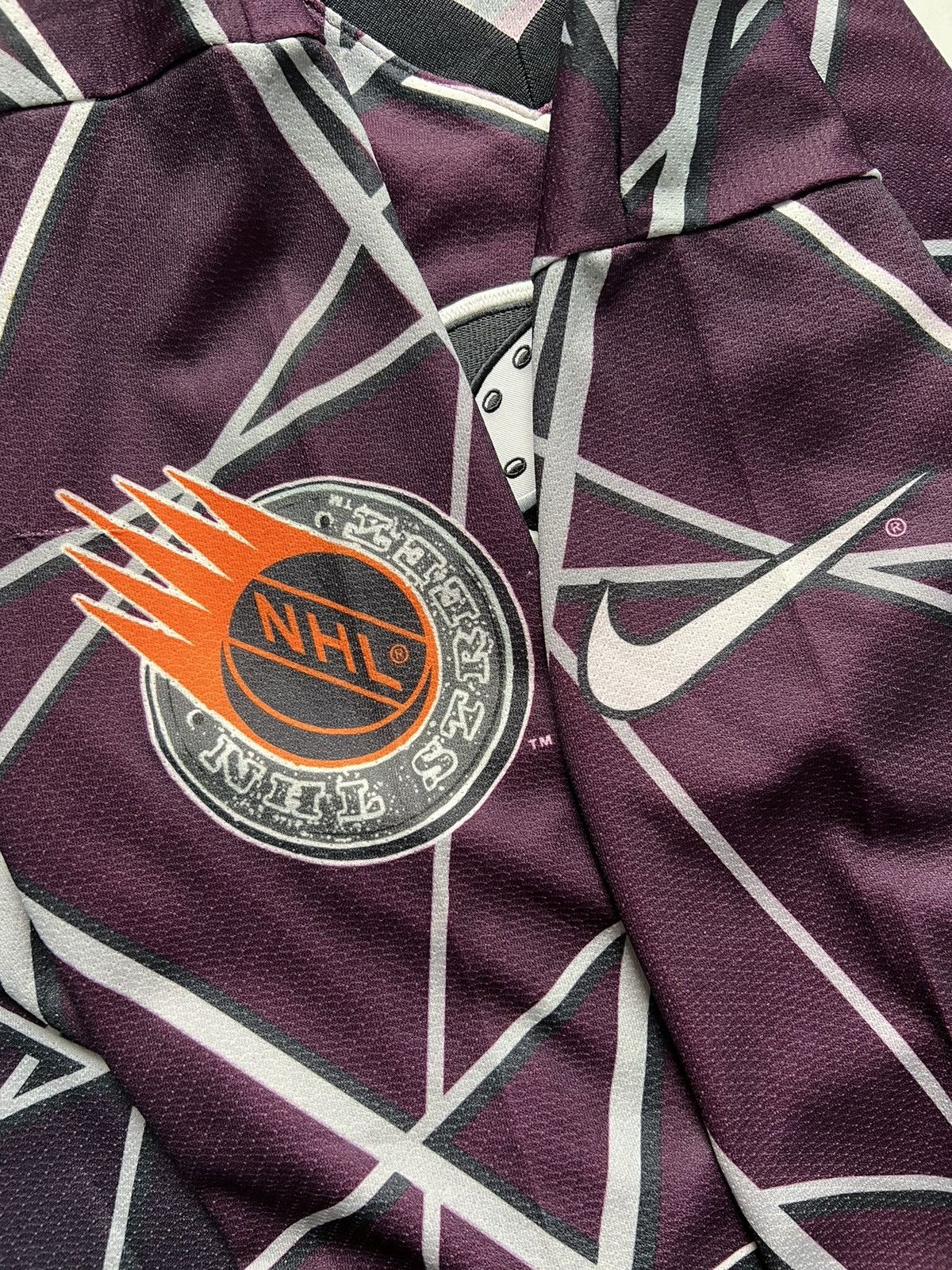 Nike VERY RARE VINTAGE JERSEY HOCKEY NIKE THE MIGHTY DUCKS NHL Size US L / EU 52-54 / 3 - 5 Thumbnail