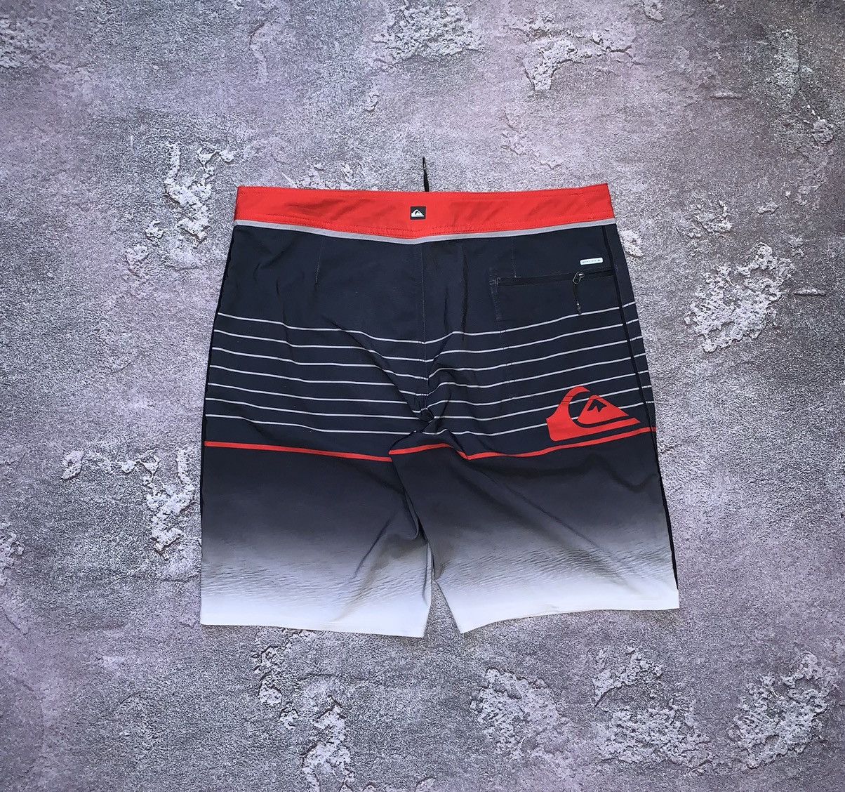Quicksilver × Quiksilver Vintage 90’s y2k quicksilver shorts surfaced surf style Size US 34 / EU 50 - 7 Thumbnail