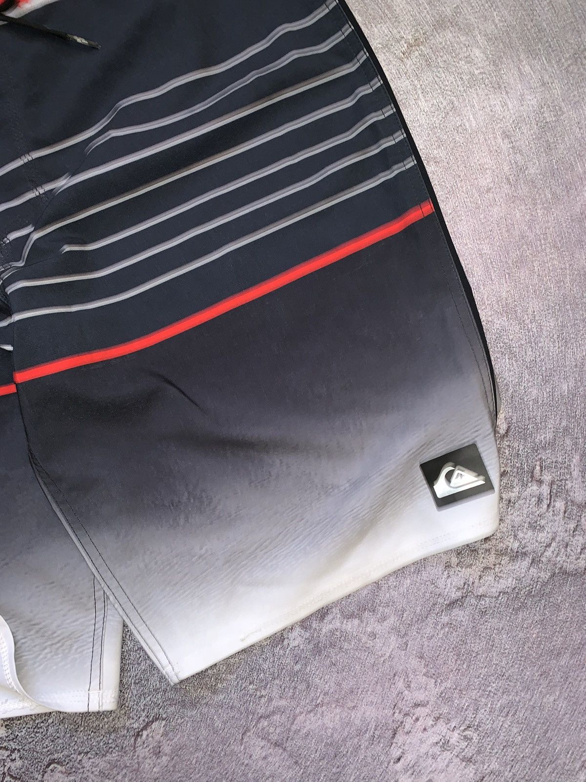 Quicksilver × Quiksilver Vintage 90’s y2k quicksilver shorts surfaced surf style Size US 34 / EU 50 - 3 Thumbnail