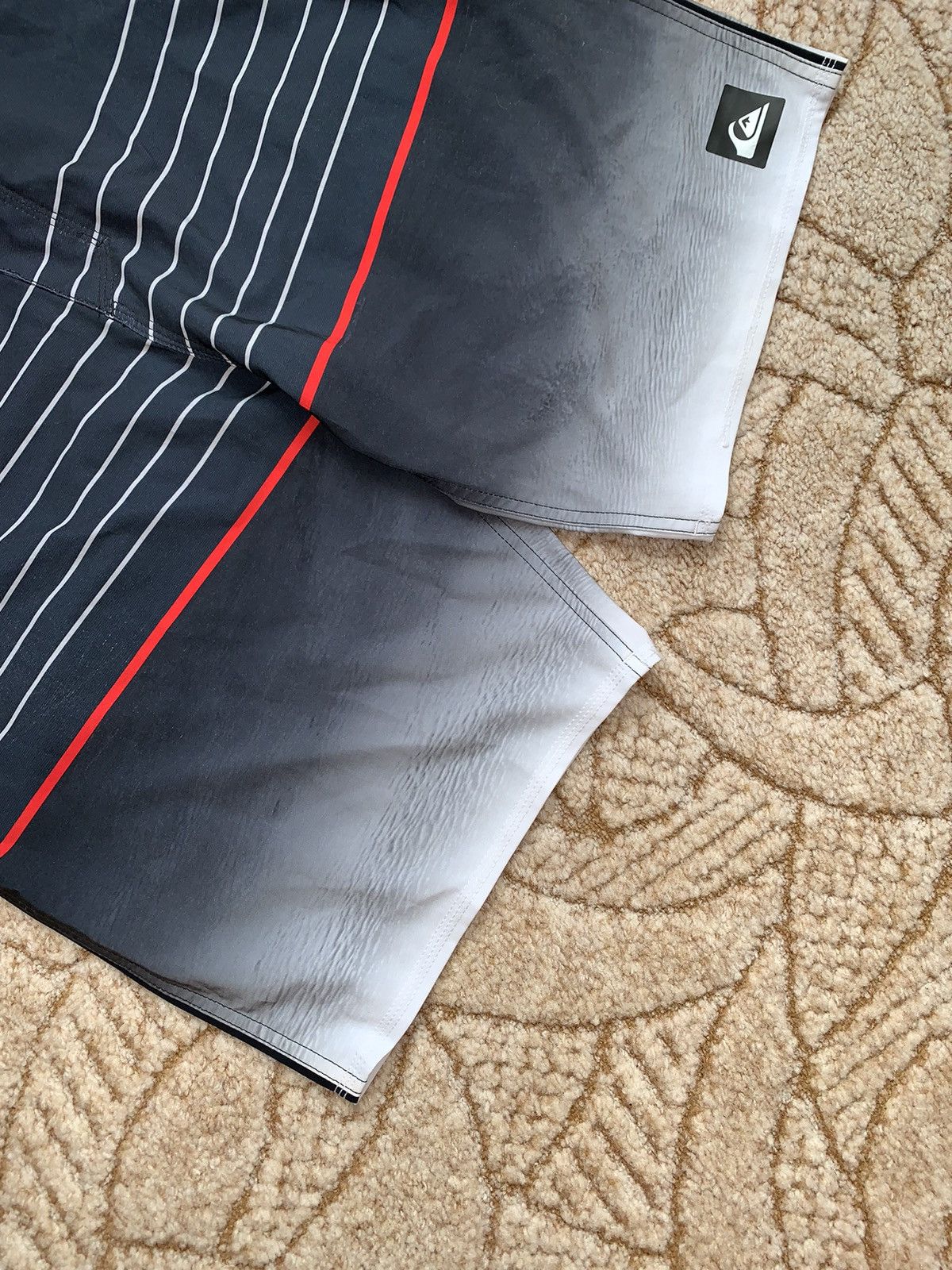 Quicksilver × Quiksilver Vintage 90’s y2k quicksilver shorts surfaced surf style Size US 34 / EU 50 - 10 Thumbnail