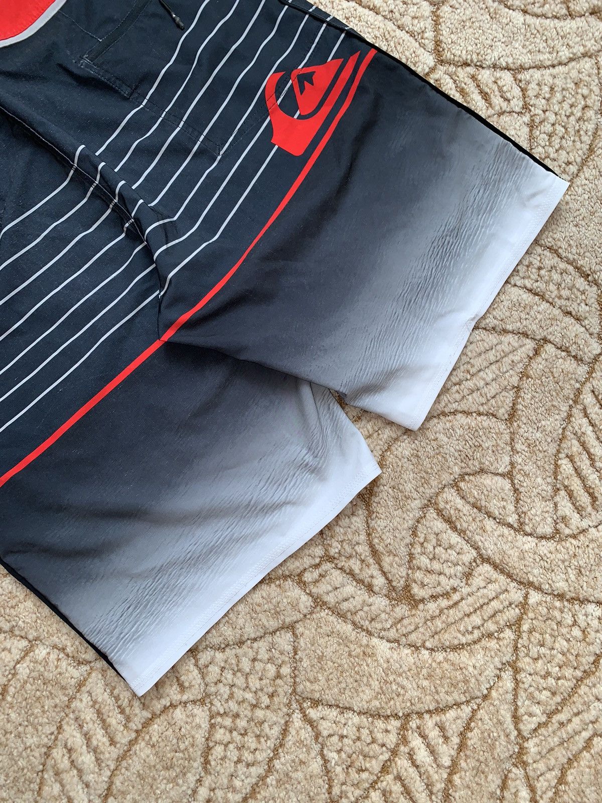 Quicksilver × Quiksilver Vintage 90’s y2k quicksilver shorts surfaced surf style Size US 34 / EU 50 - 17 Thumbnail