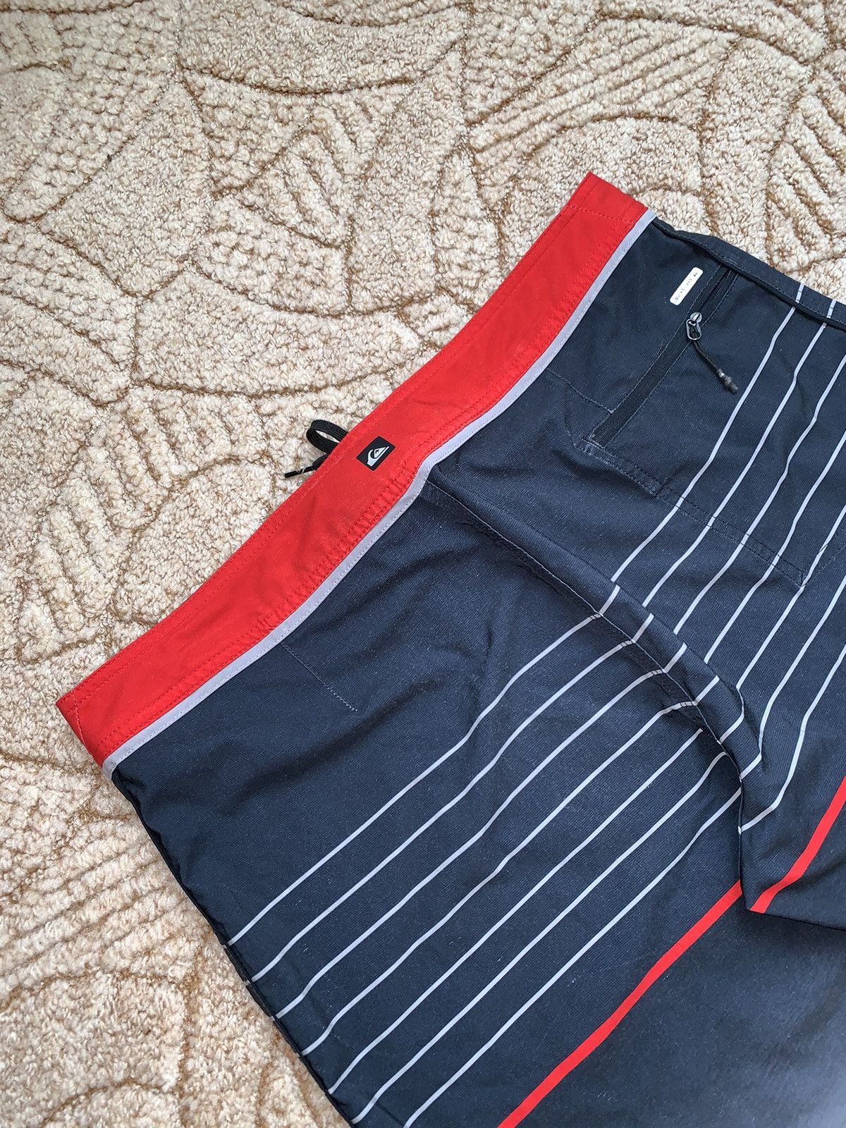 Quicksilver × Quiksilver Vintage 90’s y2k quicksilver shorts surfaced surf style Size US 34 / EU 50 - 16 Thumbnail