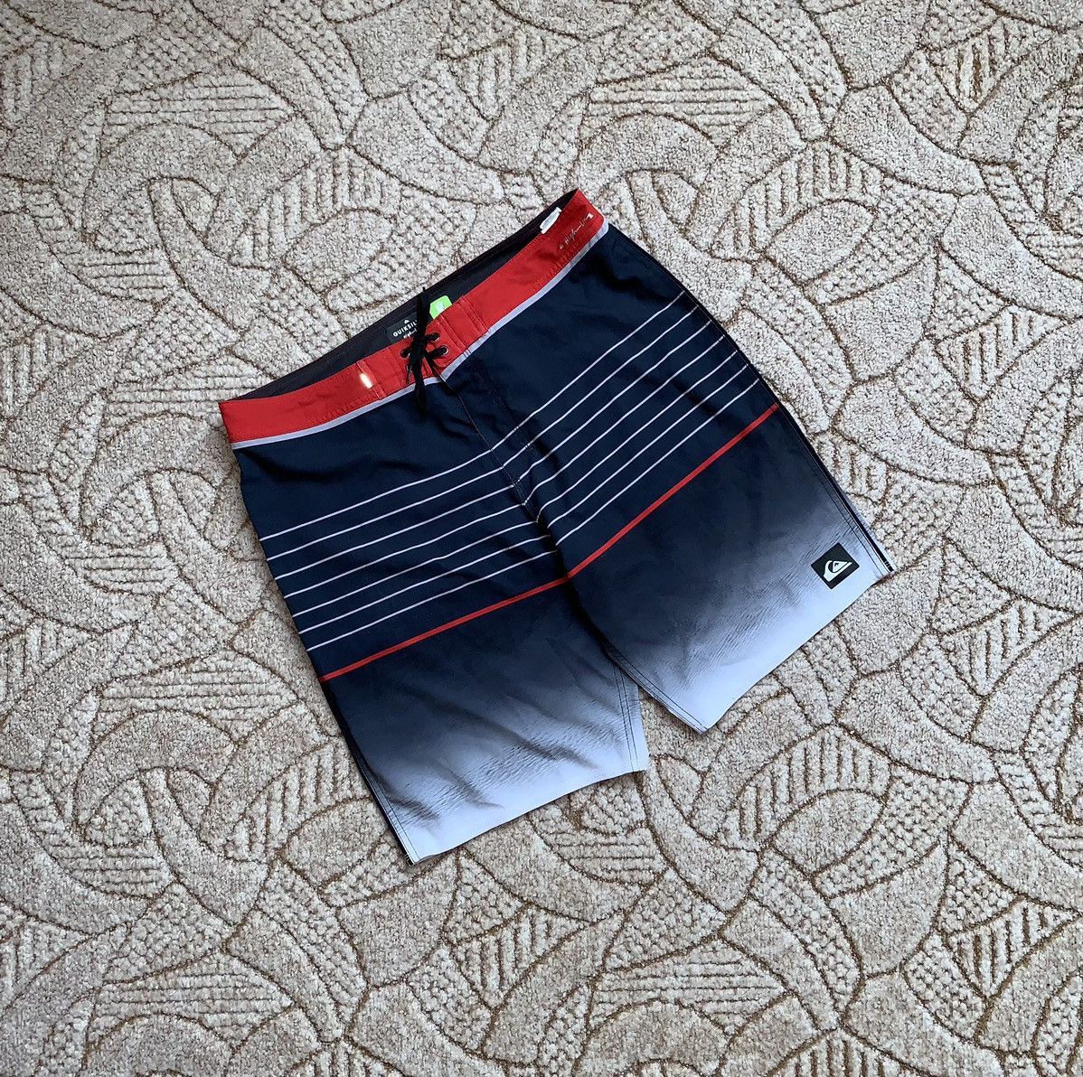 Quicksilver × Quiksilver Vintage 90’s y2k quicksilver shorts surfaced surf style Size US 34 / EU 50 - 8 Thumbnail