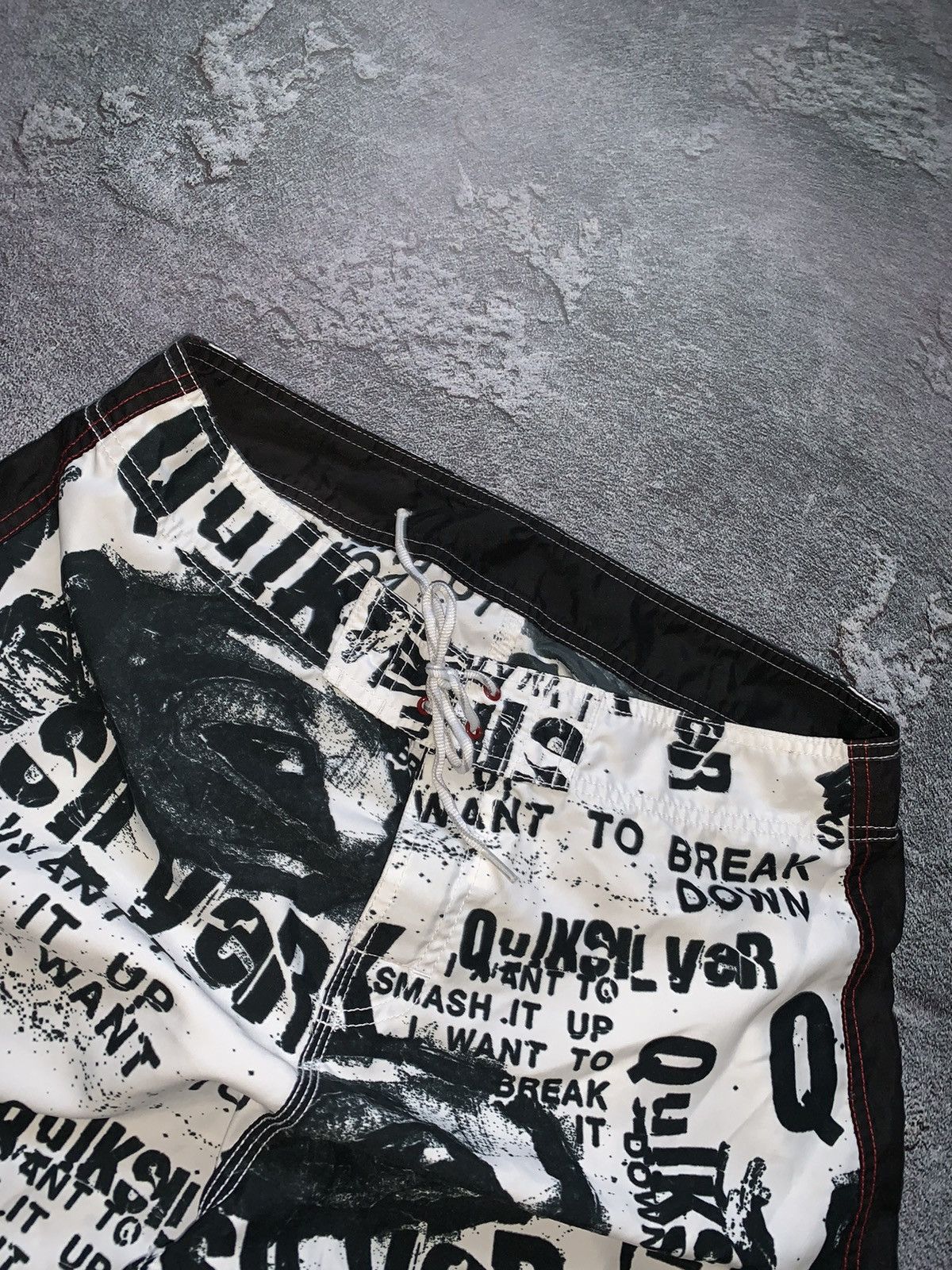 Quicksilver × Quiksilver Quiksilver surf surfing shorts vintage art nylon cargo Size US 36 / EU 52 - 7 Thumbnail
