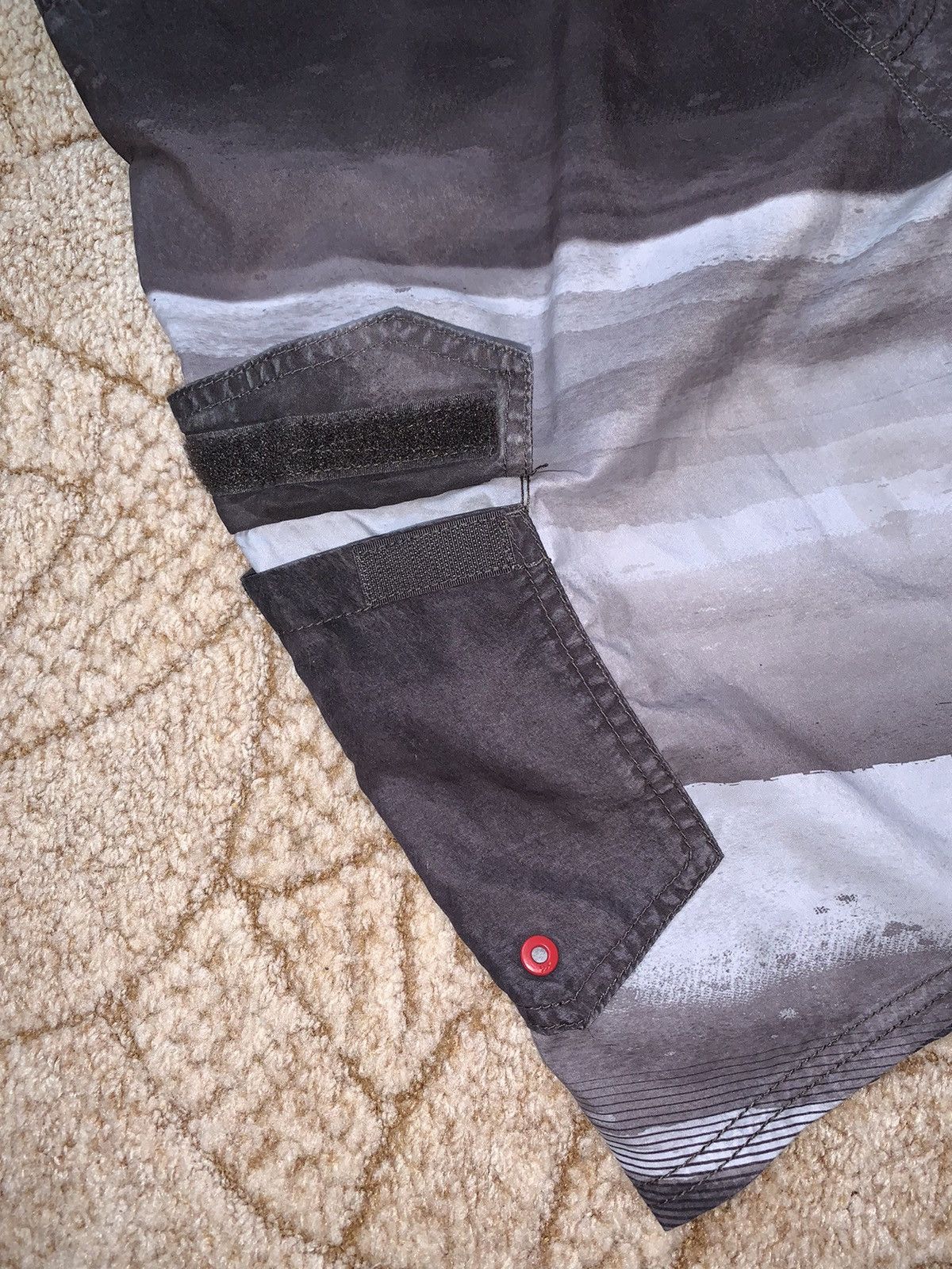 Billabong Surf style billabong shorts y2k sk8 90’s cargo beach Size US 34 / EU 50 - 12 Thumbnail