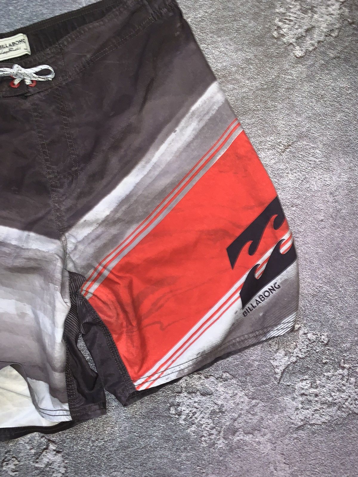 Billabong Surf style billabong shorts y2k sk8 90’s cargo beach Size US 34 / EU 50 - 4 Thumbnail