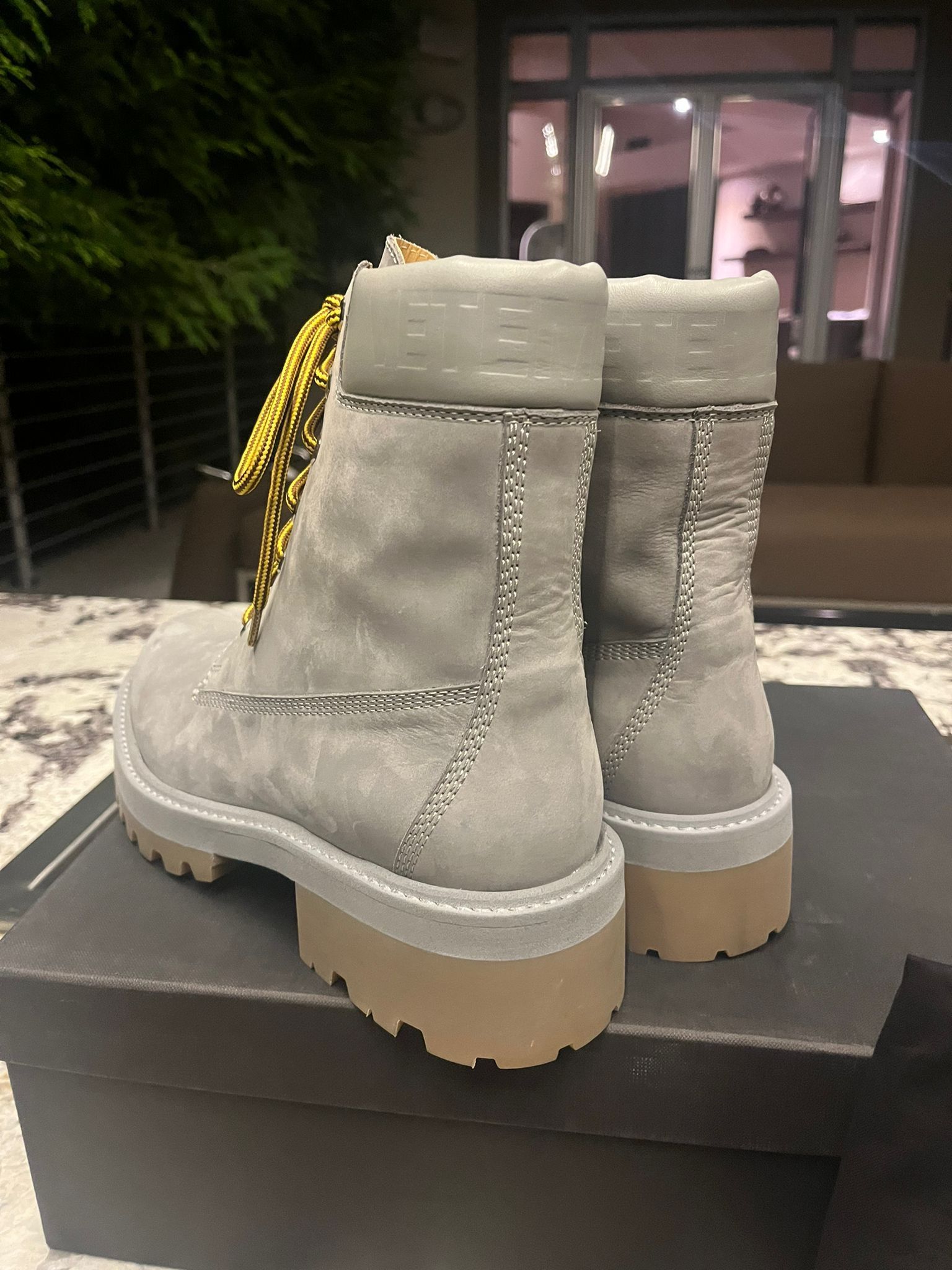Vetements Timberland Lace Up Boots in Grey Size US 8 / EU 41 - 13 Thumbnail