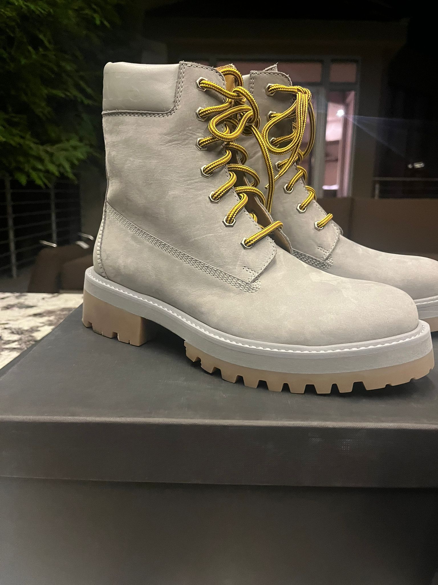Vetements Timberland Lace Up Boots in Grey Size US 8 / EU 41 - 3 Thumbnail