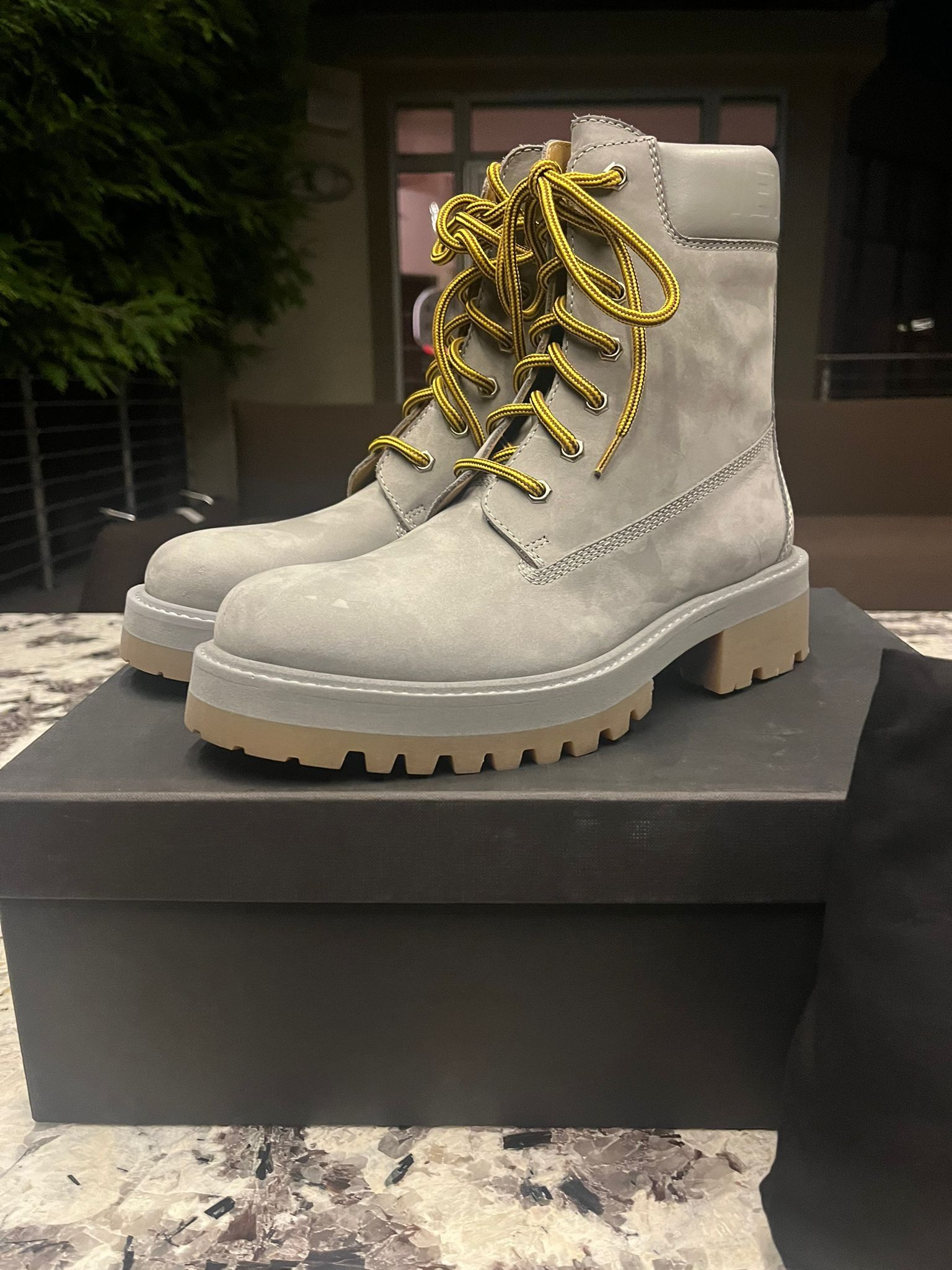 Vetements Timberland Lace Up Boots in Grey Size US 8 / EU 41 - 7 Thumbnail