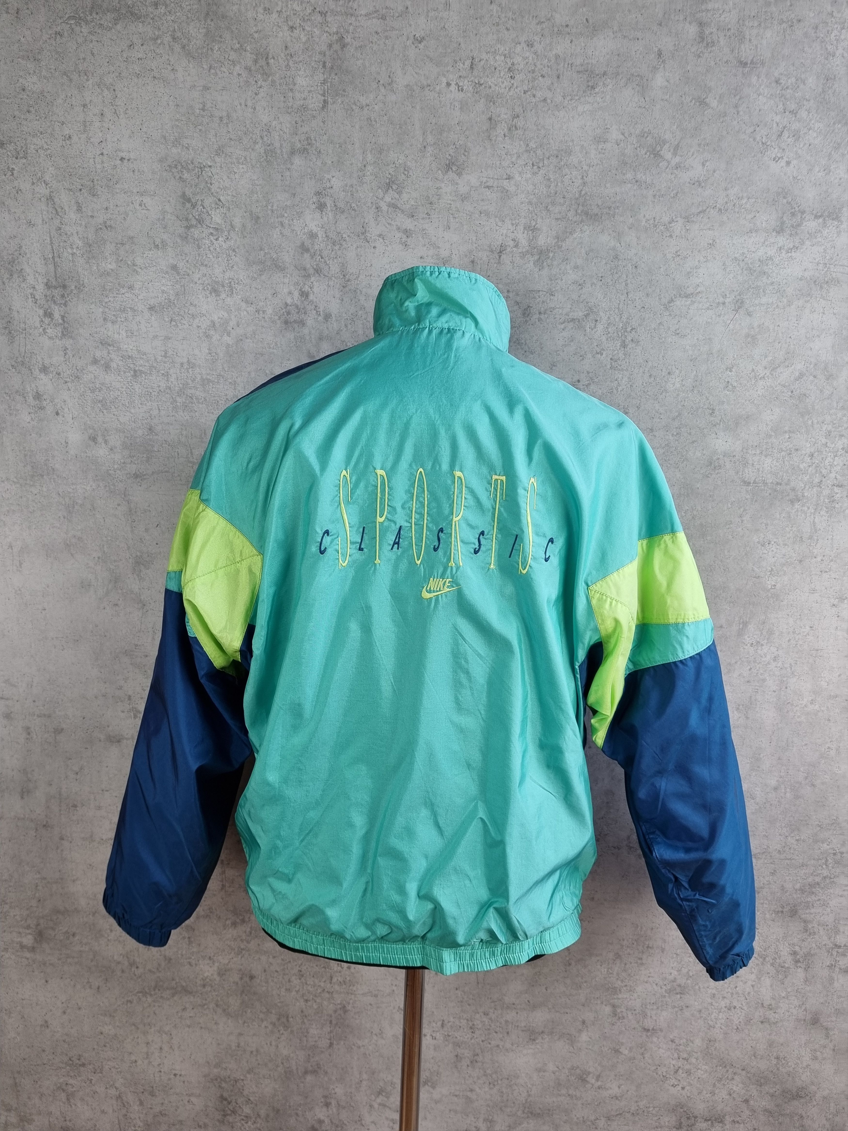 Nike × Vintage 90s NIKE Soft Nylon Vintage light track jacket Size US M / EU 48-50 / 2 - 14 Thumbnail